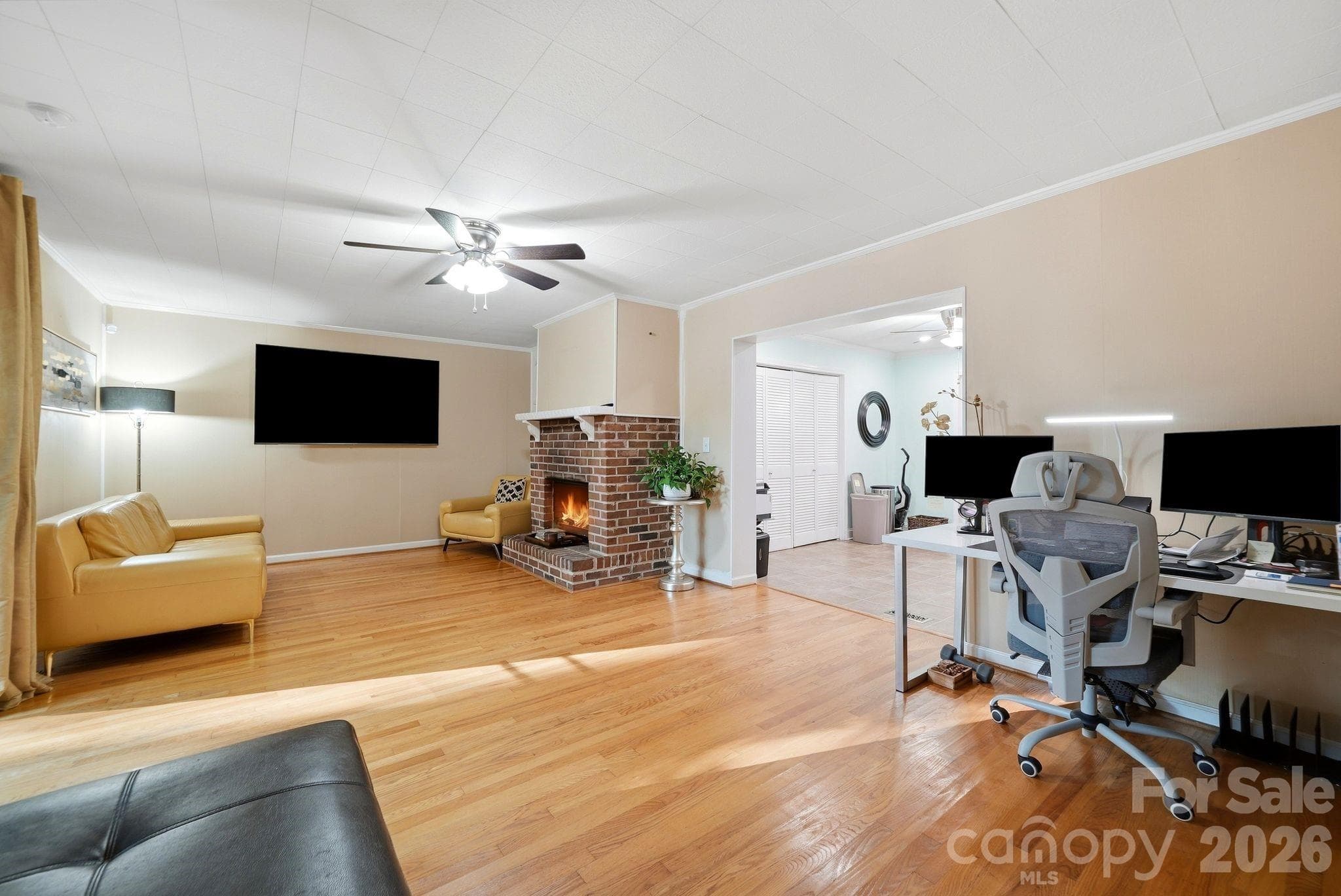 Single Family Residence at 1524 Lanewood Place, Charlotte, photo 12 of 41