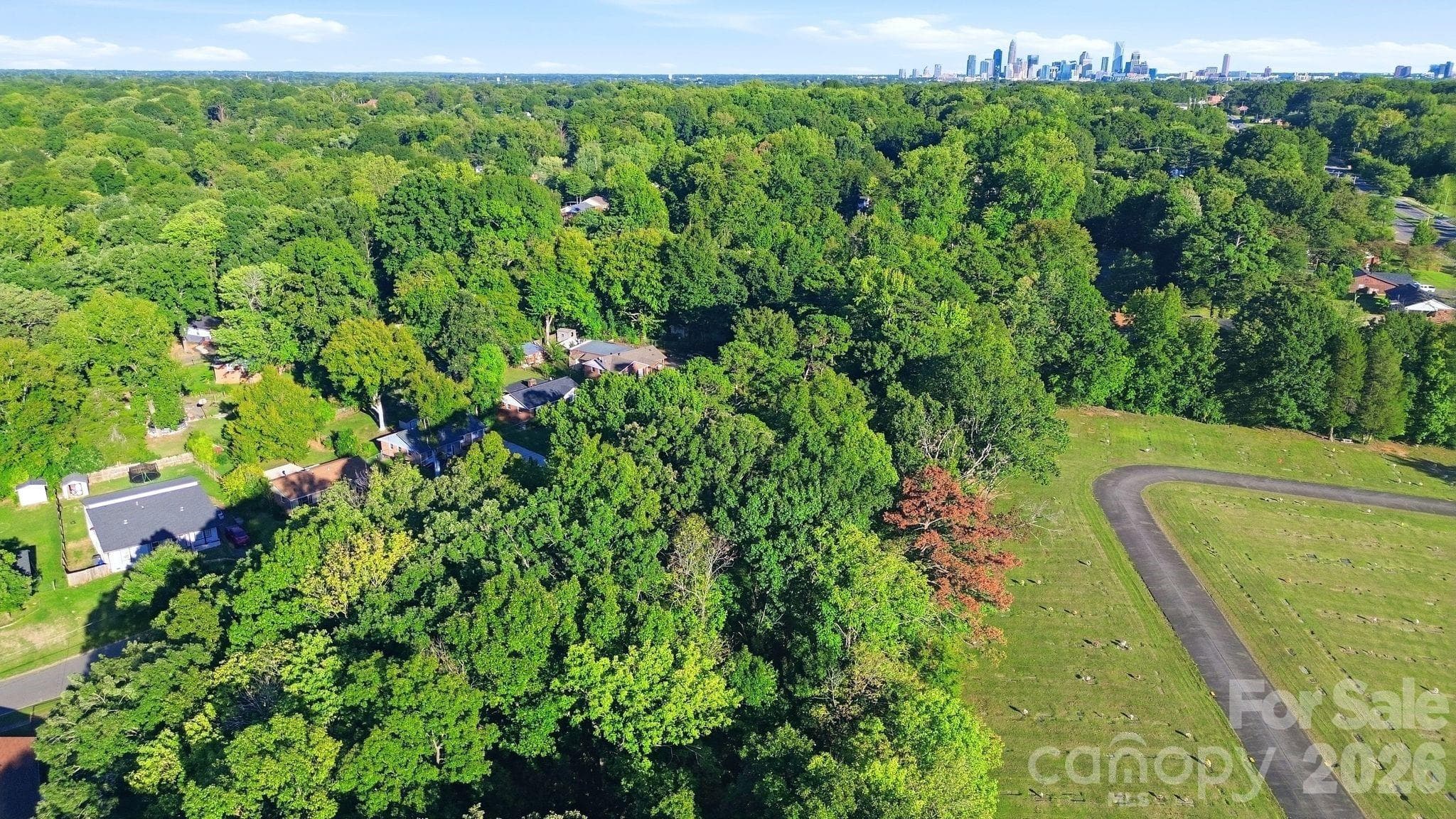 Single Family Residence at 1524 Lanewood Place, Charlotte, photo 40 of 41