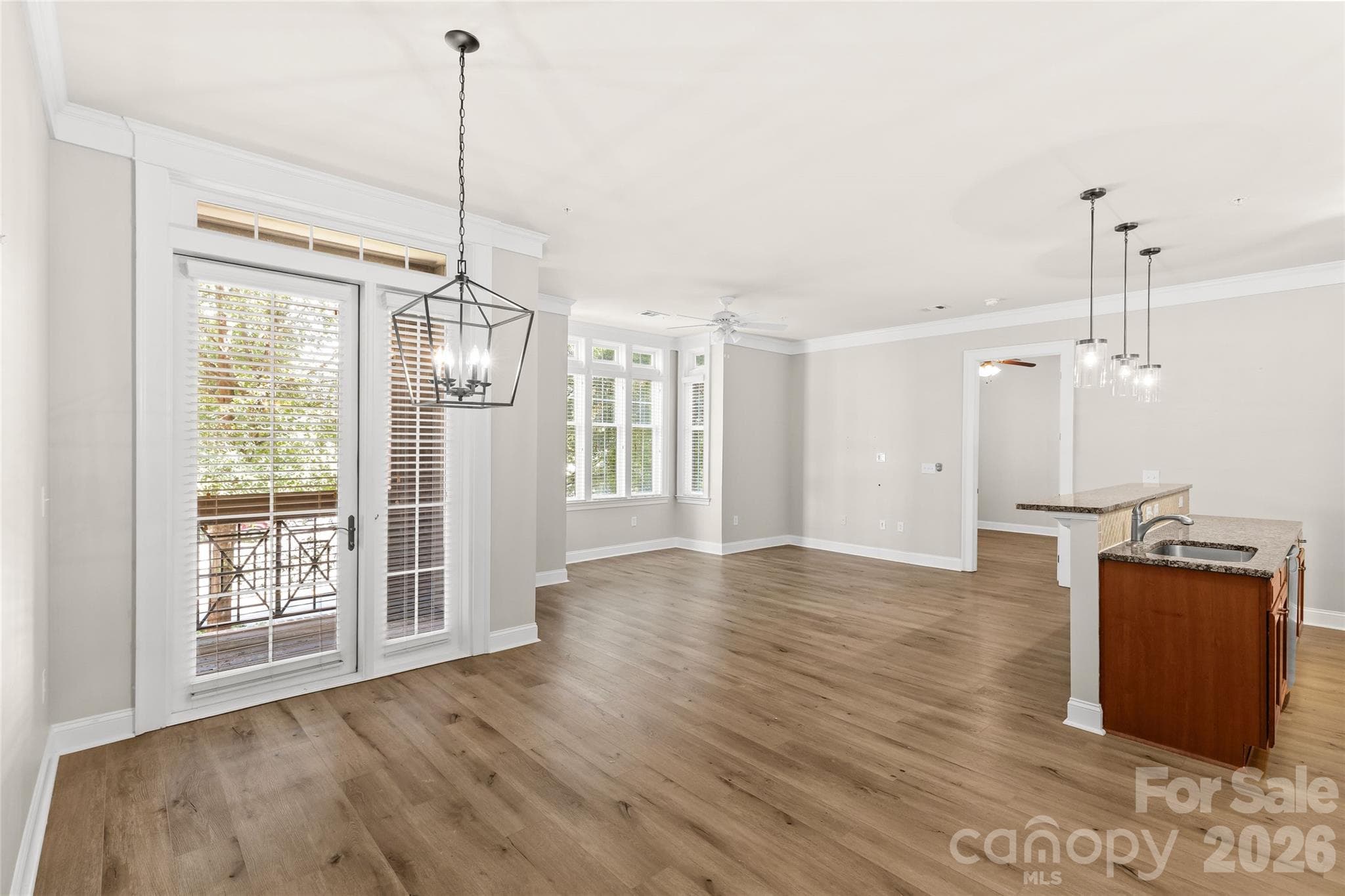 Condominium at 2810 Selwyn Avenue, Charlotte, photo 5 of 48