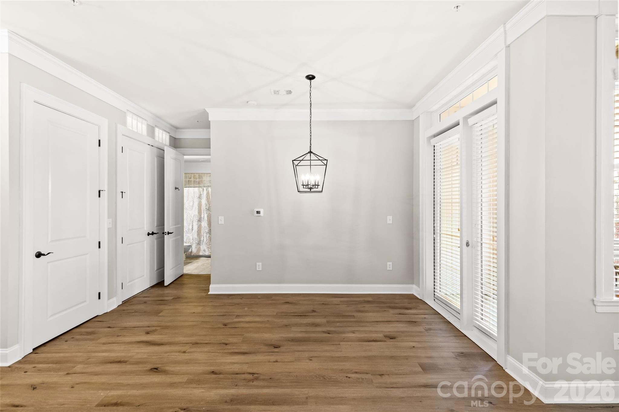 Condominium at 2810 Selwyn Avenue, Charlotte, photo 7 of 48
