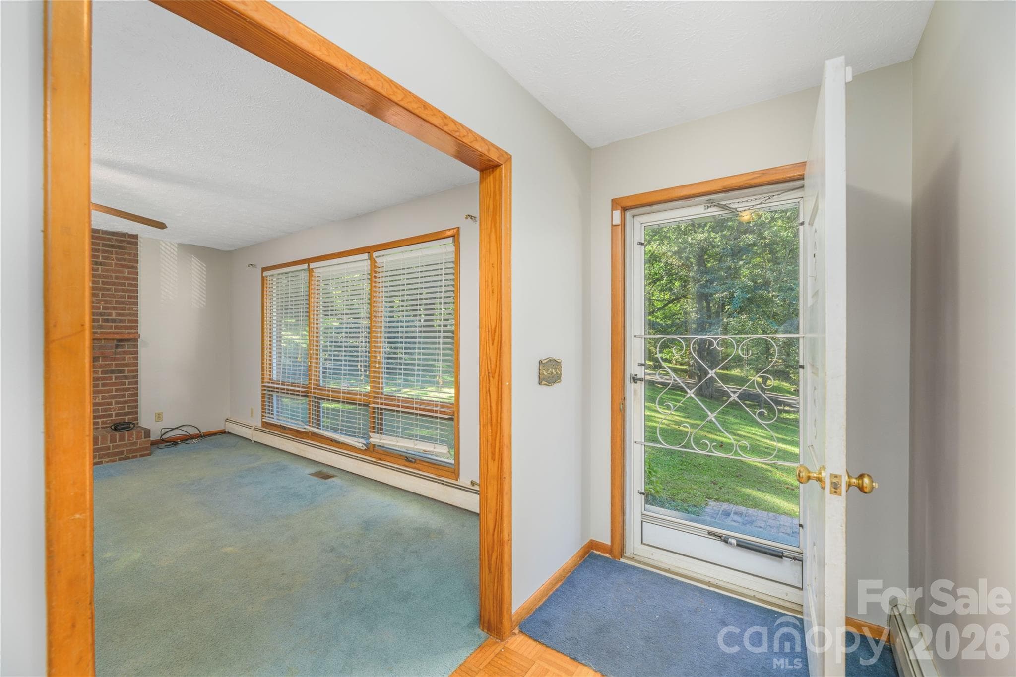 Foyer and Living Room - 2882 Butler Bridge Road, Mills River