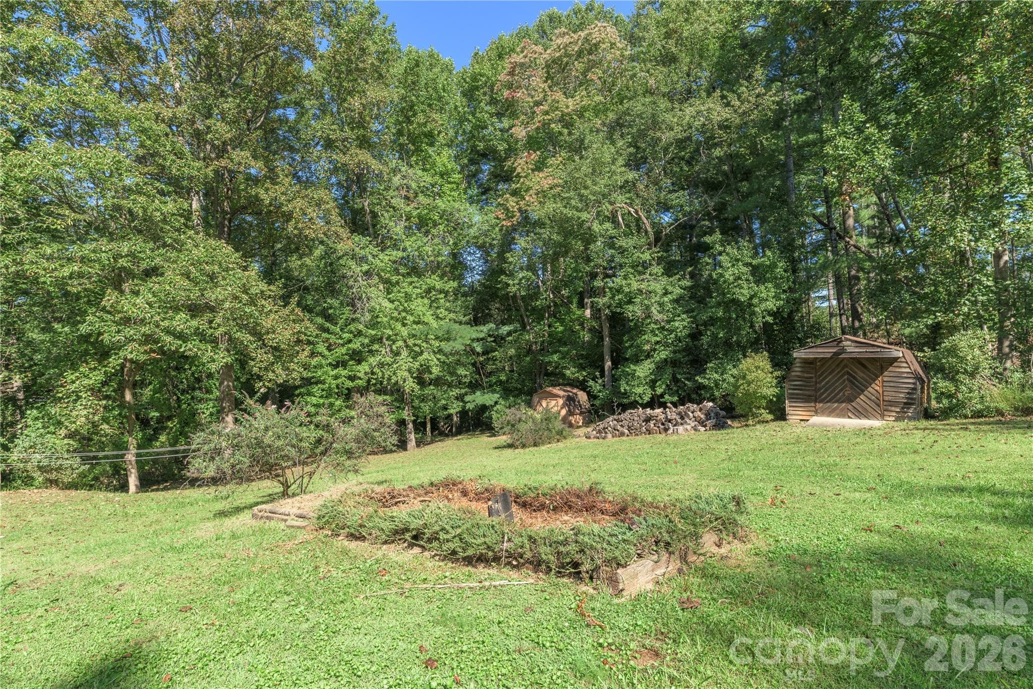 Favorite Flower Garden - 2882 Butler Bridge Road, Mills River