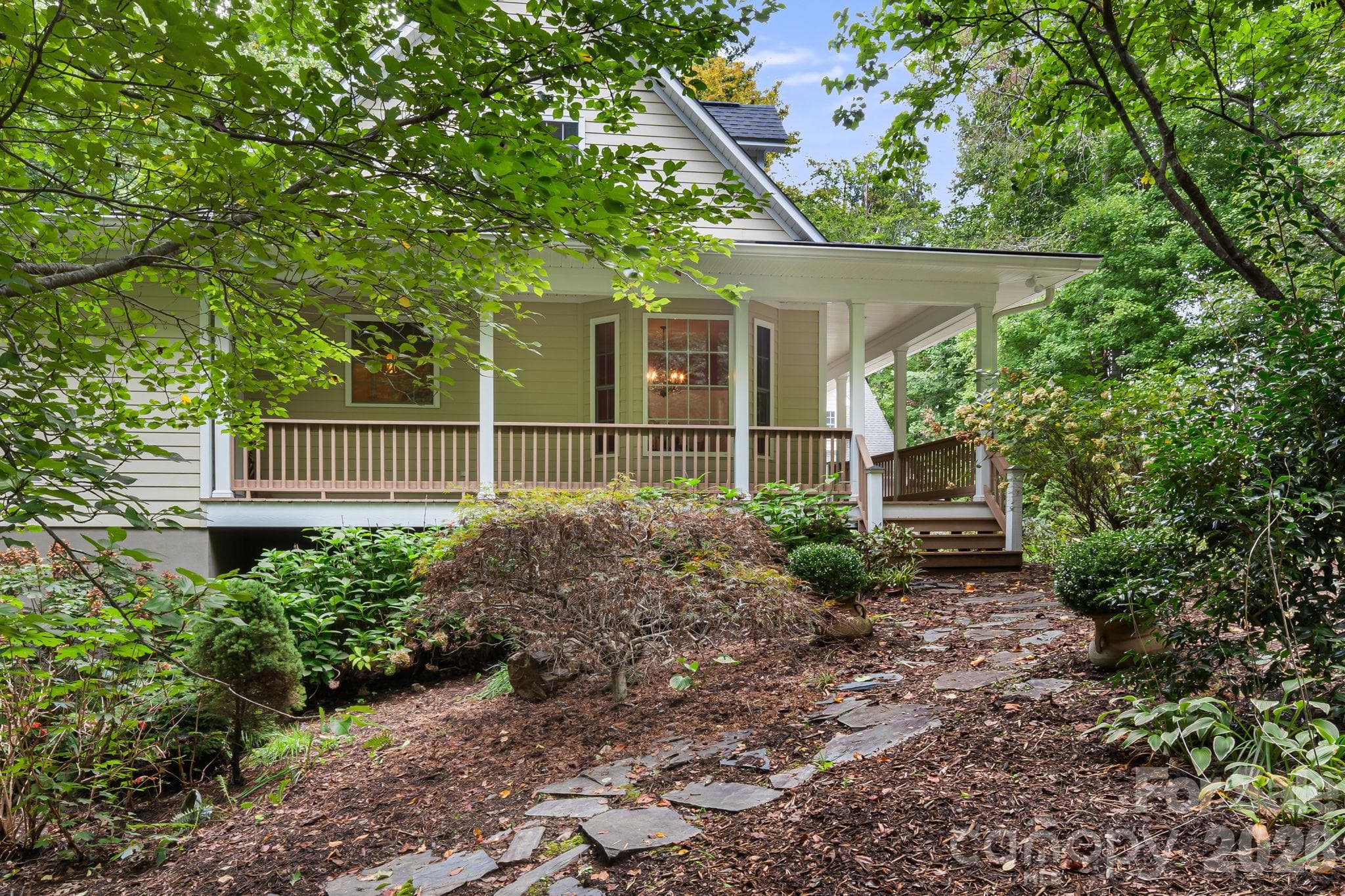 Single Family Residence at 95 Ashworth Drive, Fairview, photo 6 of 46