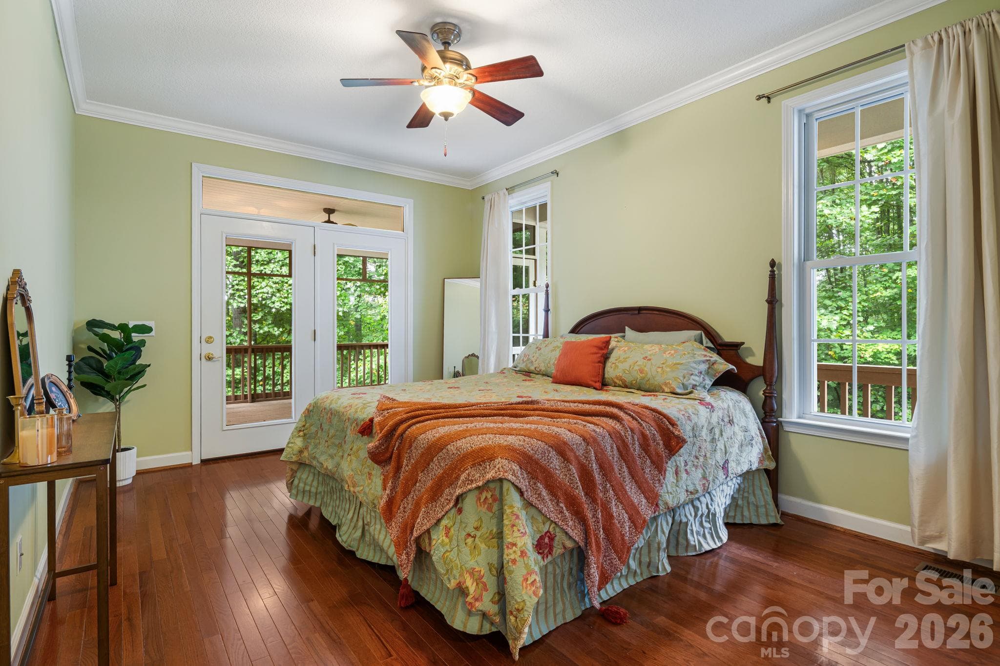 Single Family Residence at 95 Ashworth Drive, Fairview, photo 18 of 46