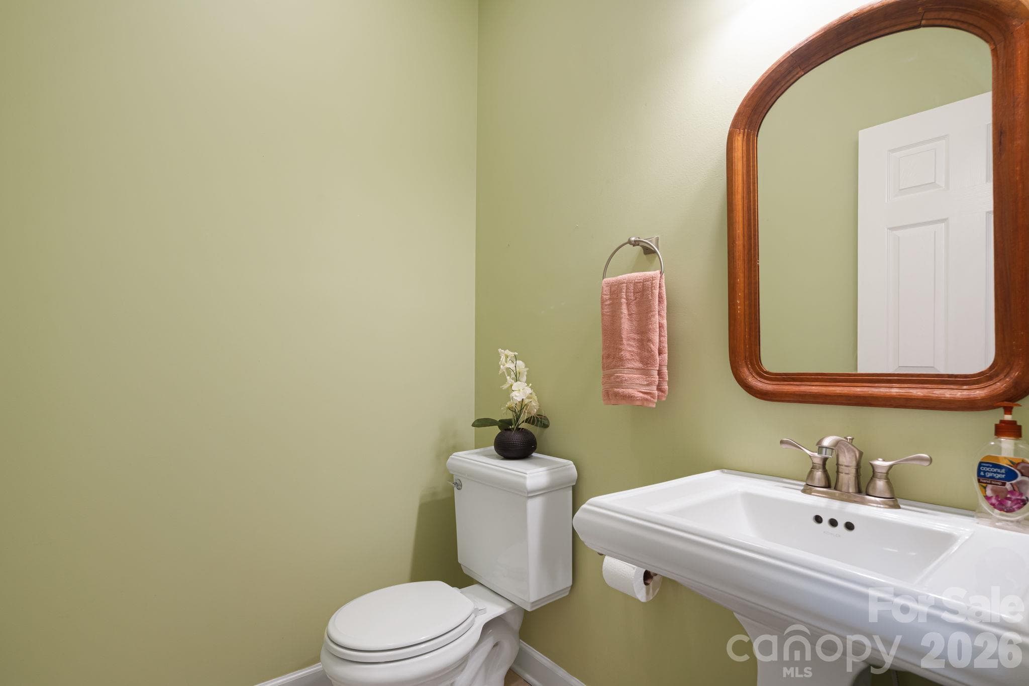 Single Family Residence at 95 Ashworth Drive, Fairview, photo 20 of 46