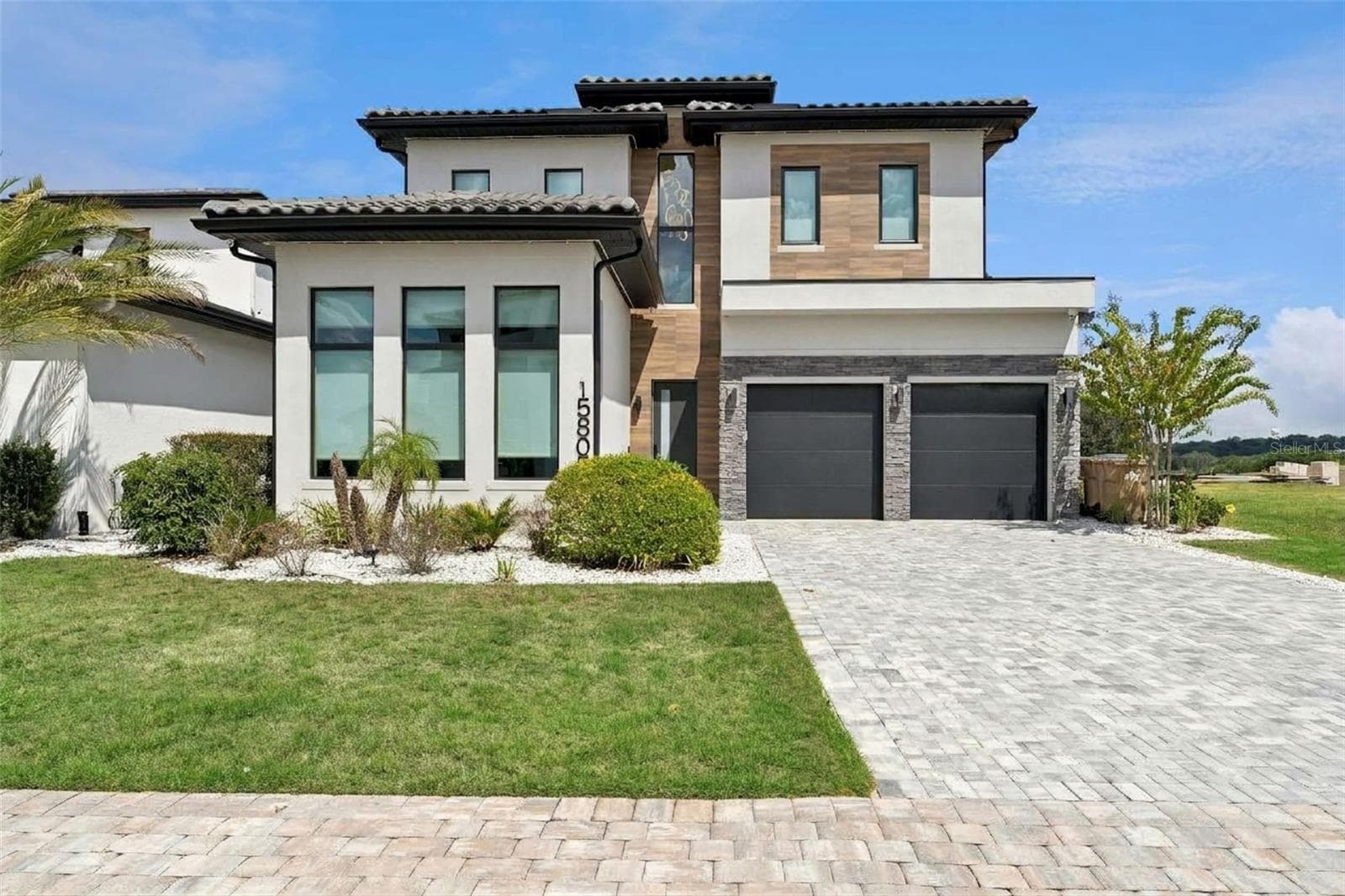 15805 VETTA DR
