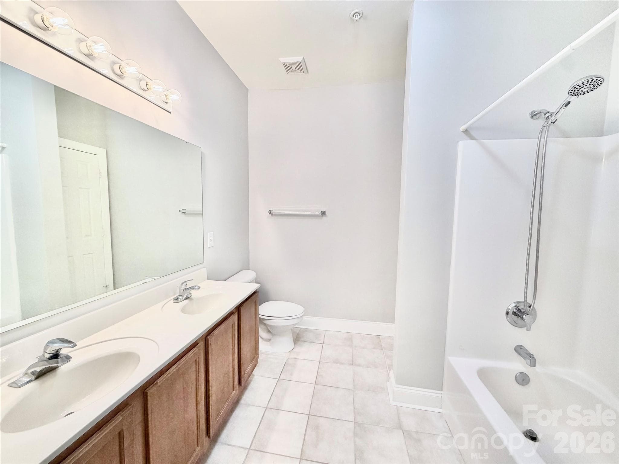 Condominium at 21230 Hickory Street, Cornelius, photo 14 of 22