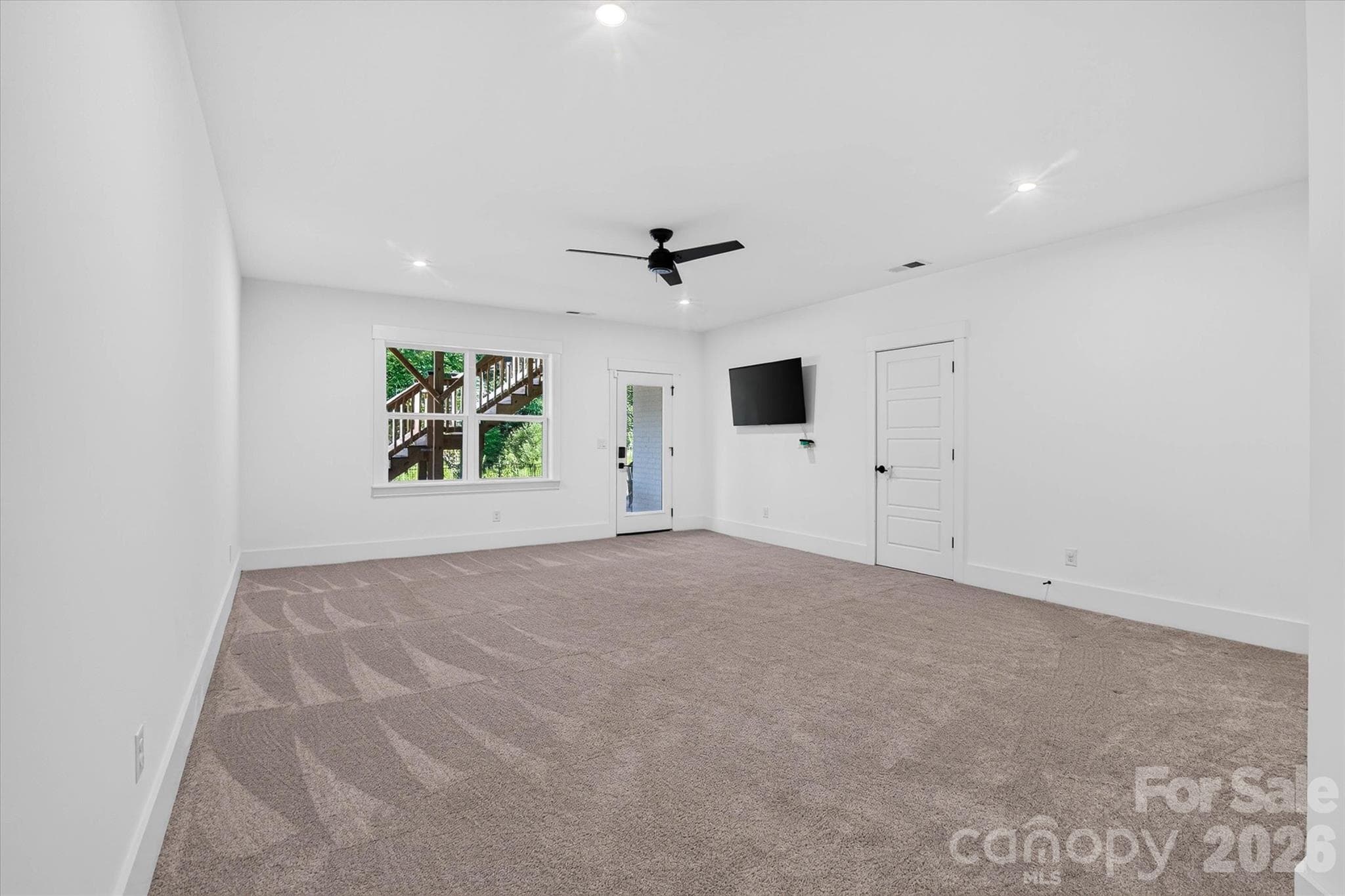 this space is whatever your family needs it to be, with room to change your mind. - 1216 Glade Arch Lane, Huntersville