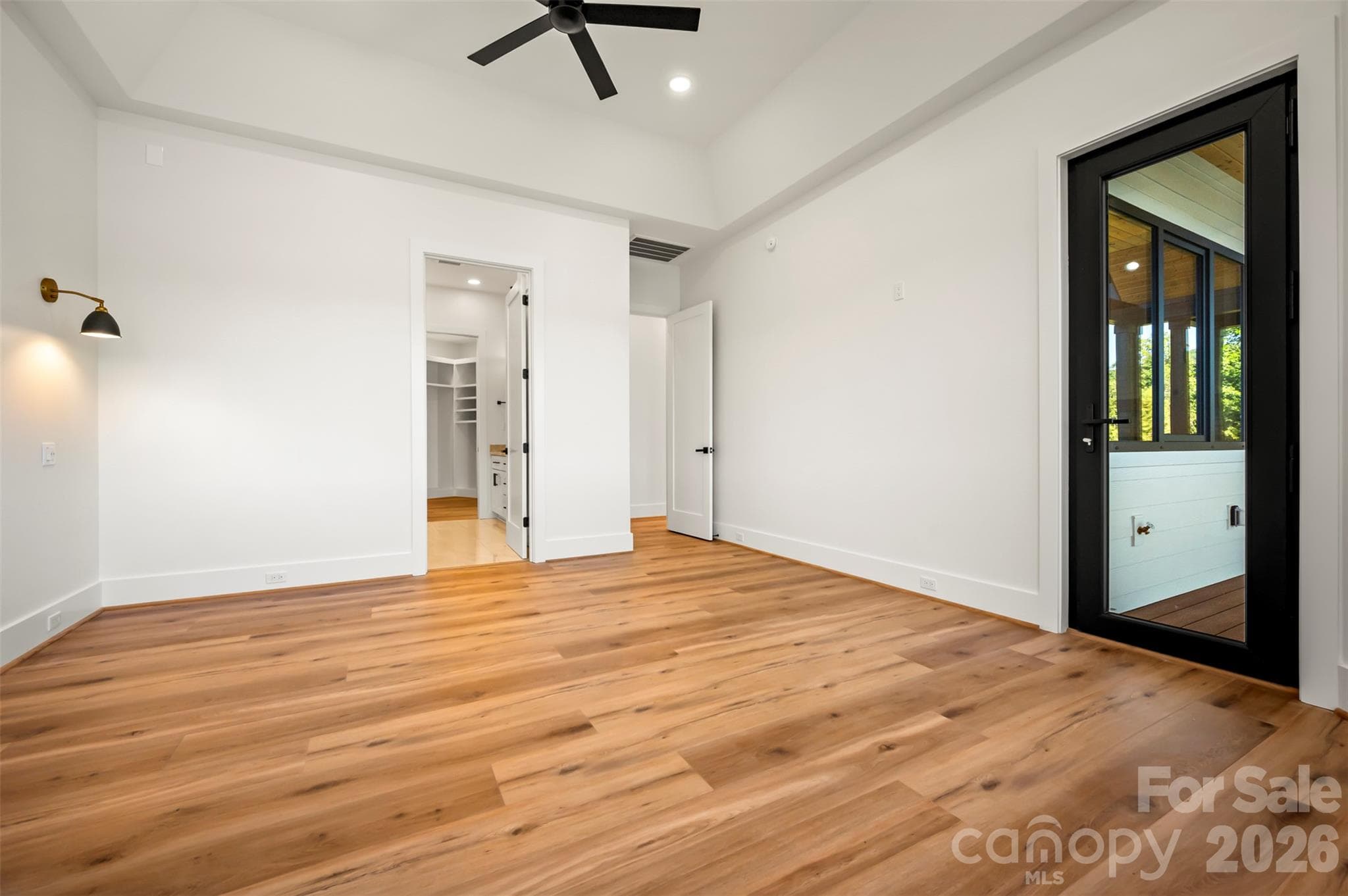 Single Family Residence at 438 Mapleton Lane, Columbus, photo 25 of 47