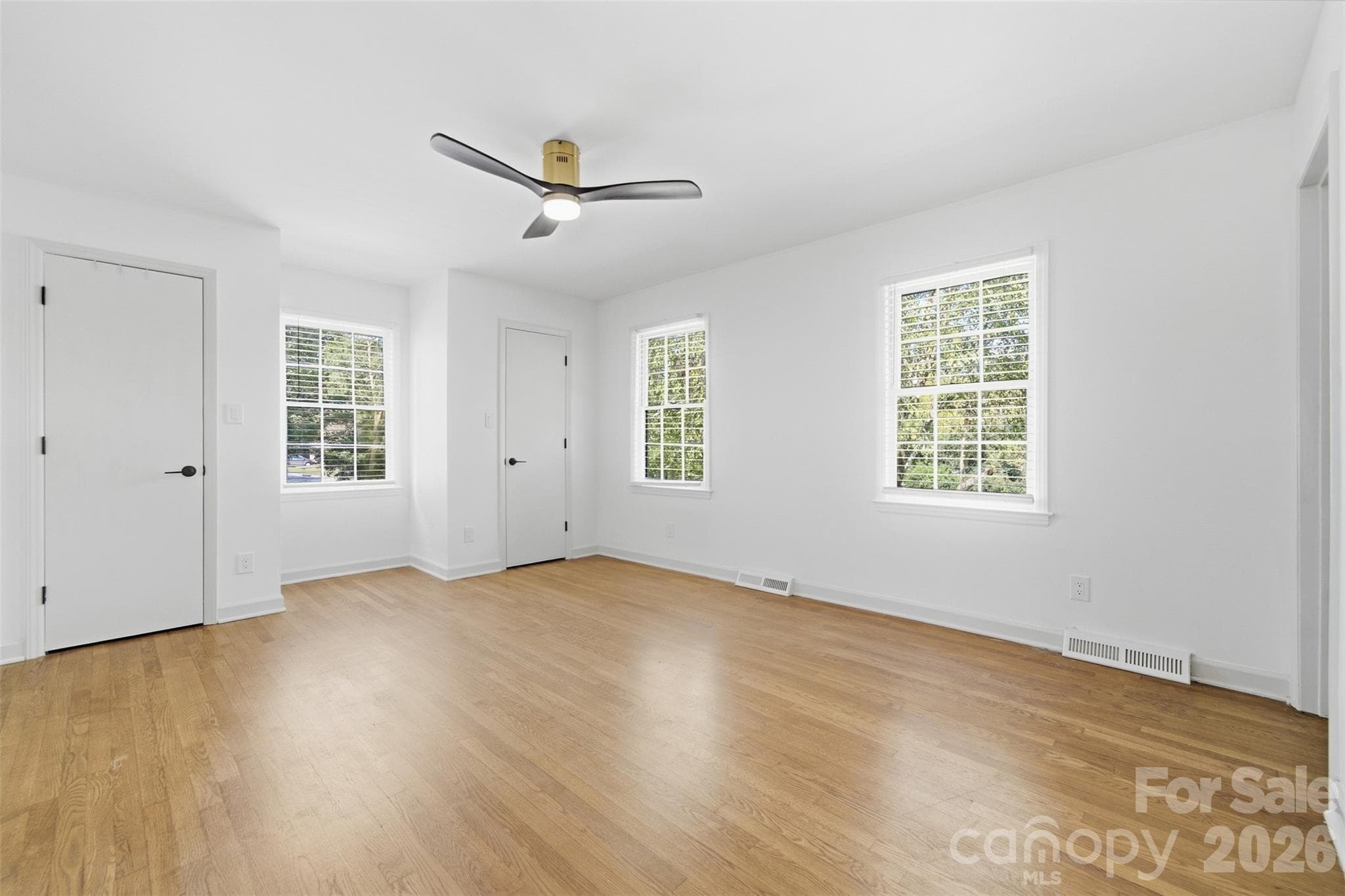 Single Family Residence at 7431 Folger Drive, Charlotte, photo 11 of 25
