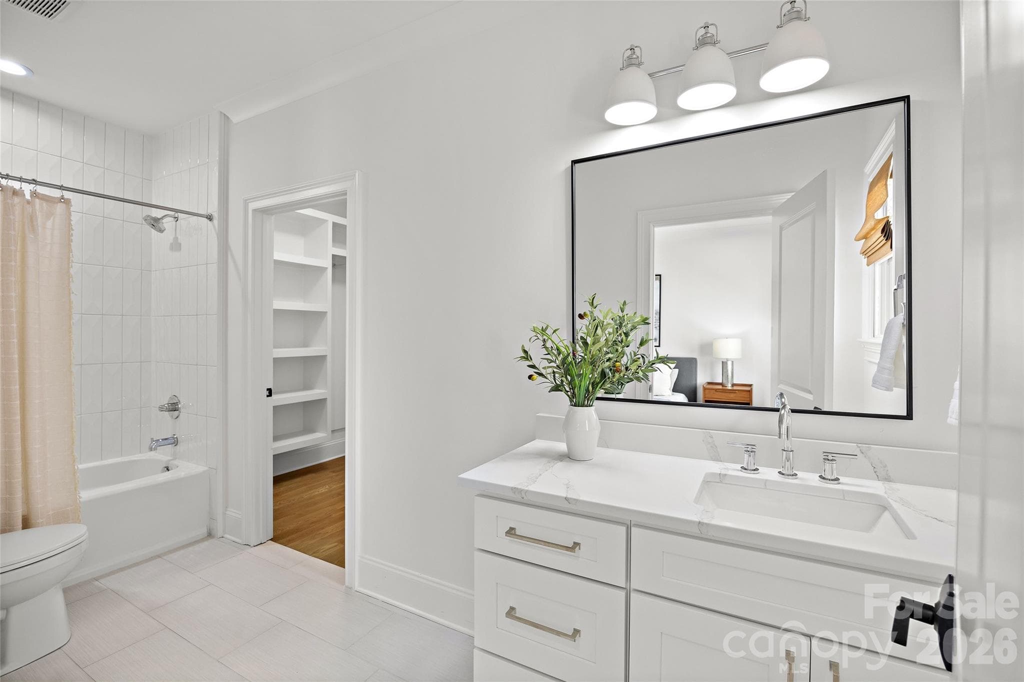 Single Family Residence at 4047 Alexandra Alley Drive, Charlotte, photo 32 of 46