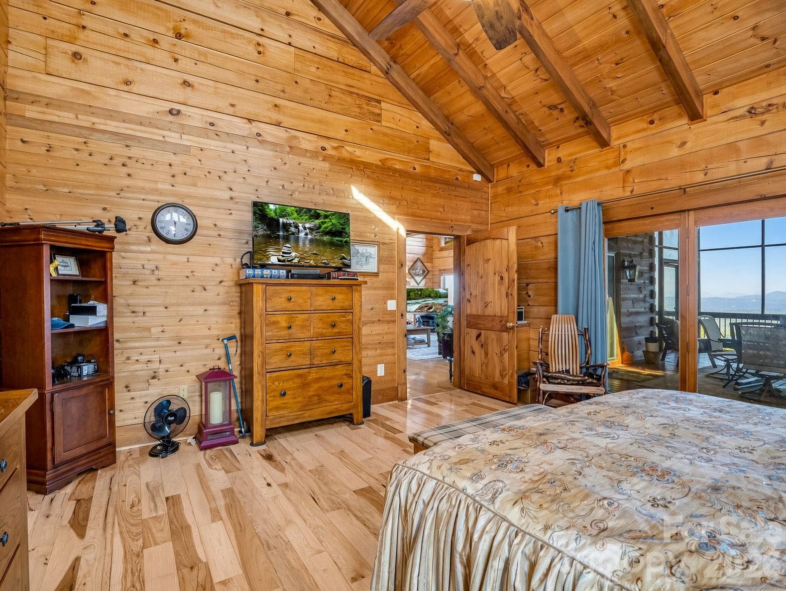 Spacious primary bedroom on main level - 5409 Mineral Springs Mountain Avenue, Valdese