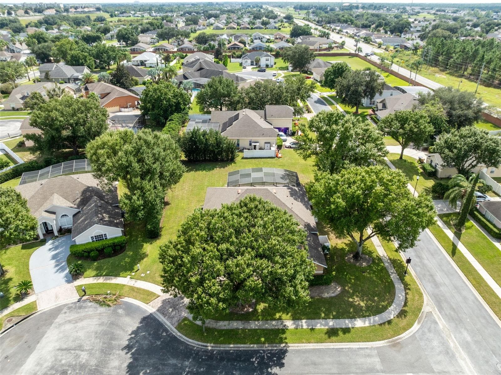 Single Family Residence at 7904 PLUM BLOSSOM CT, KISSIMMEE, photo 6 of 39