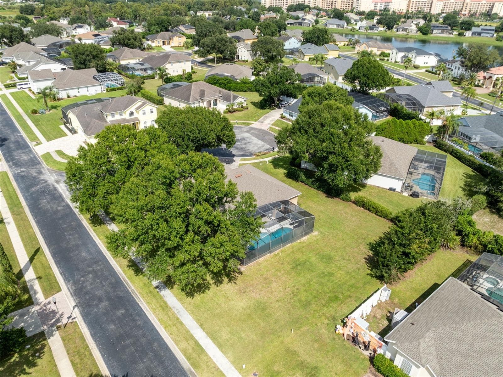 Single Family Residence at 7904 PLUM BLOSSOM CT, KISSIMMEE, photo 8 of 39