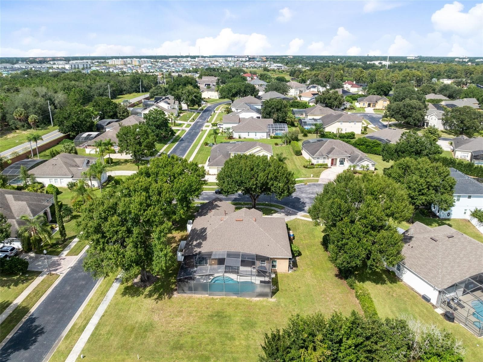 Single Family Residence at 7904 PLUM BLOSSOM CT, KISSIMMEE, photo 9 of 39