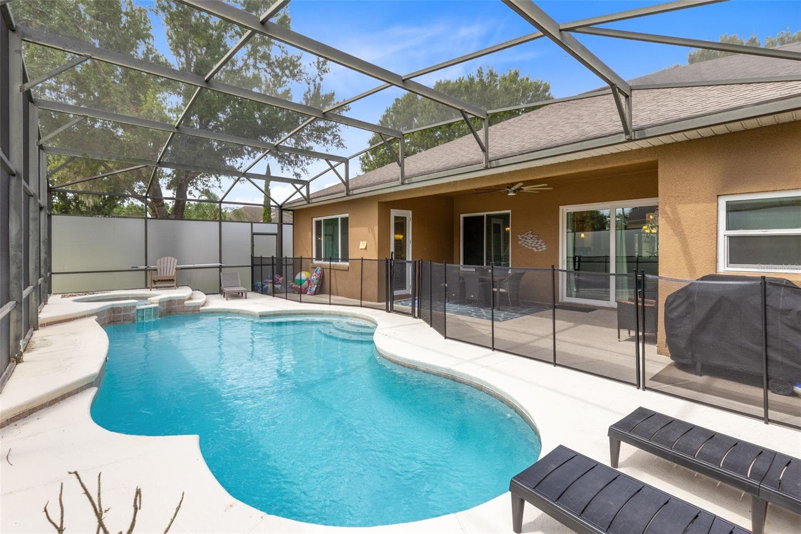 Single Family Residence at 7904 PLUM BLOSSOM CT, KISSIMMEE, photo 26 of 39