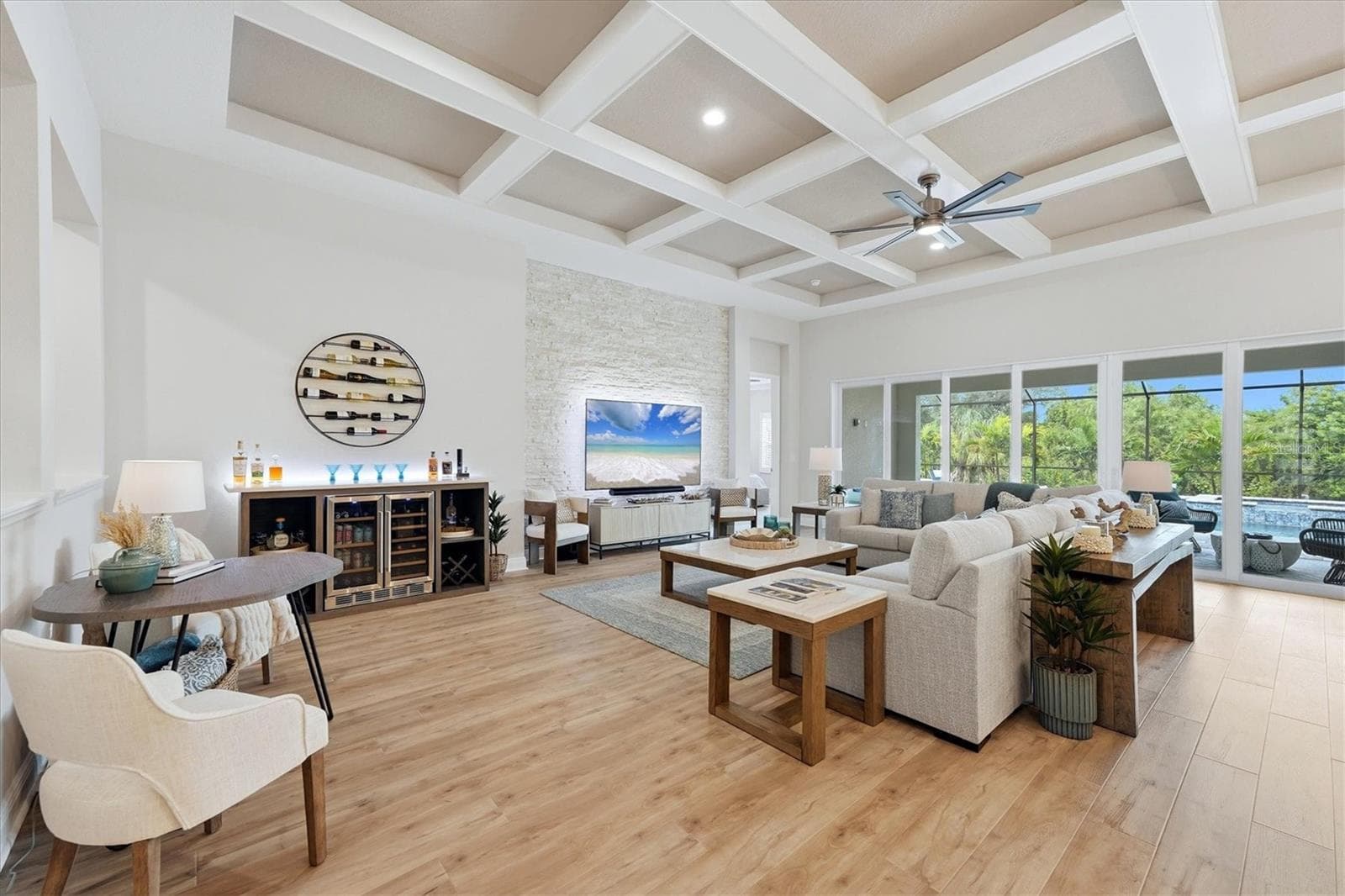 Living Room - 11564 GLEAMING TER, VENICE