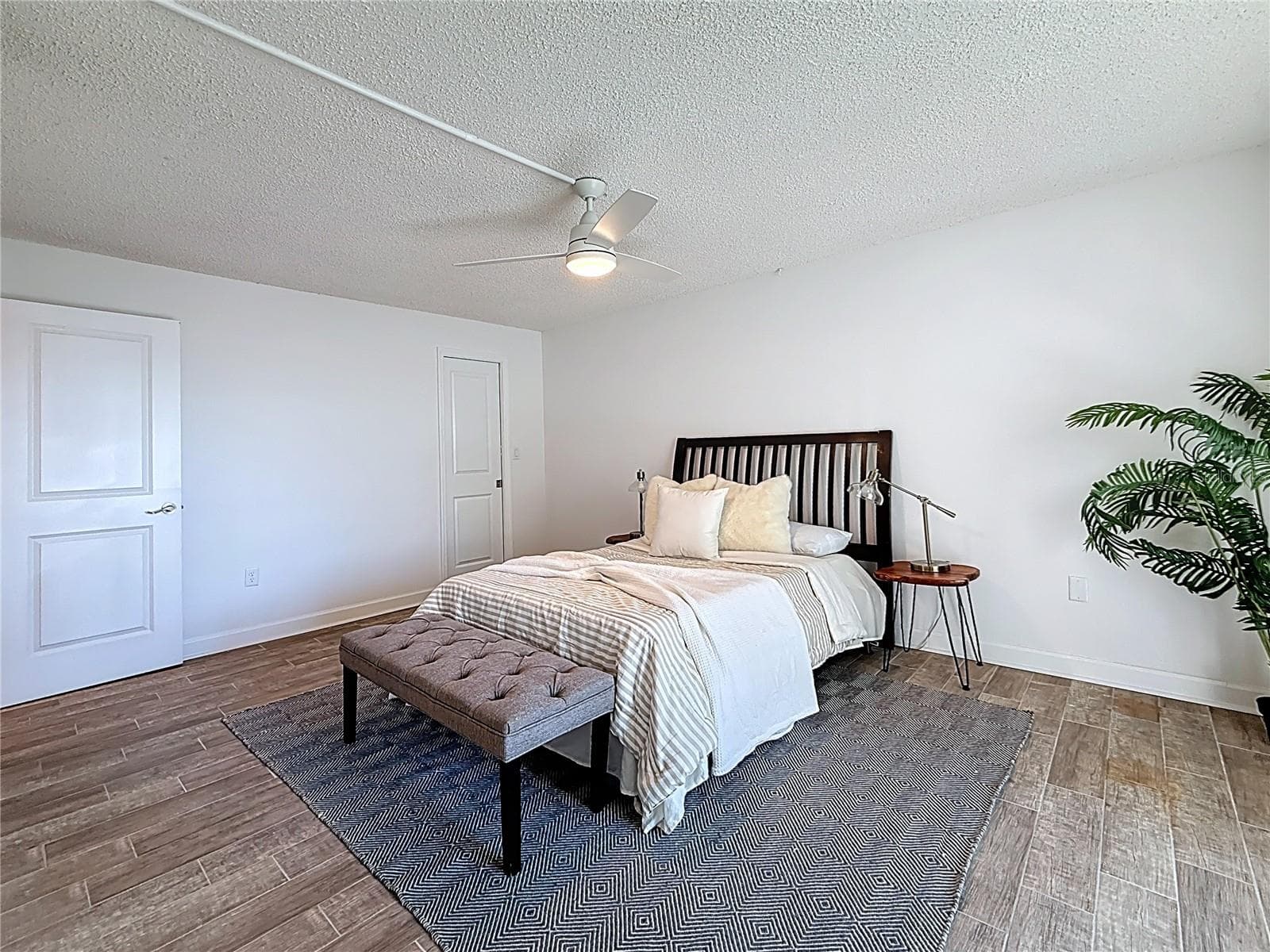 Condominium at 4550 COVE CIR #106, ST PETERSBURG, photo 22 of 34