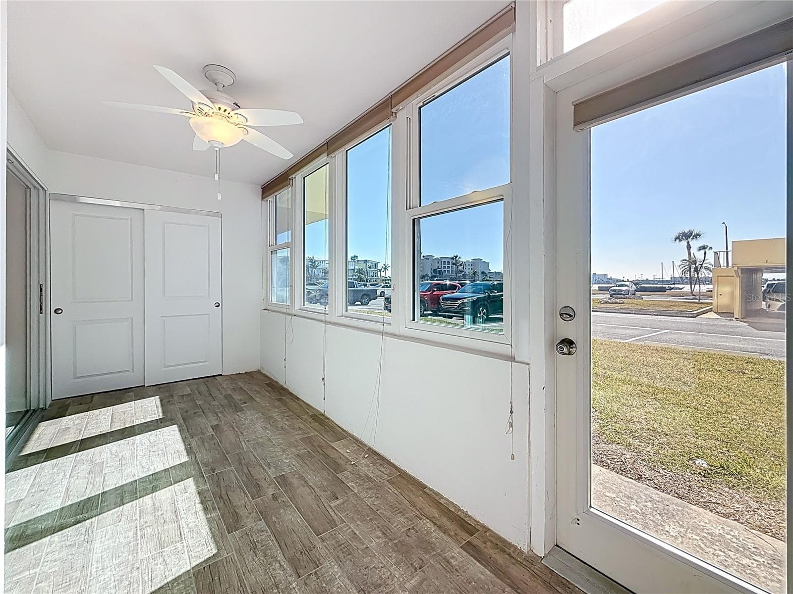 Condominium at 4550 COVE CIR #106, ST PETERSBURG, photo 31 of 34