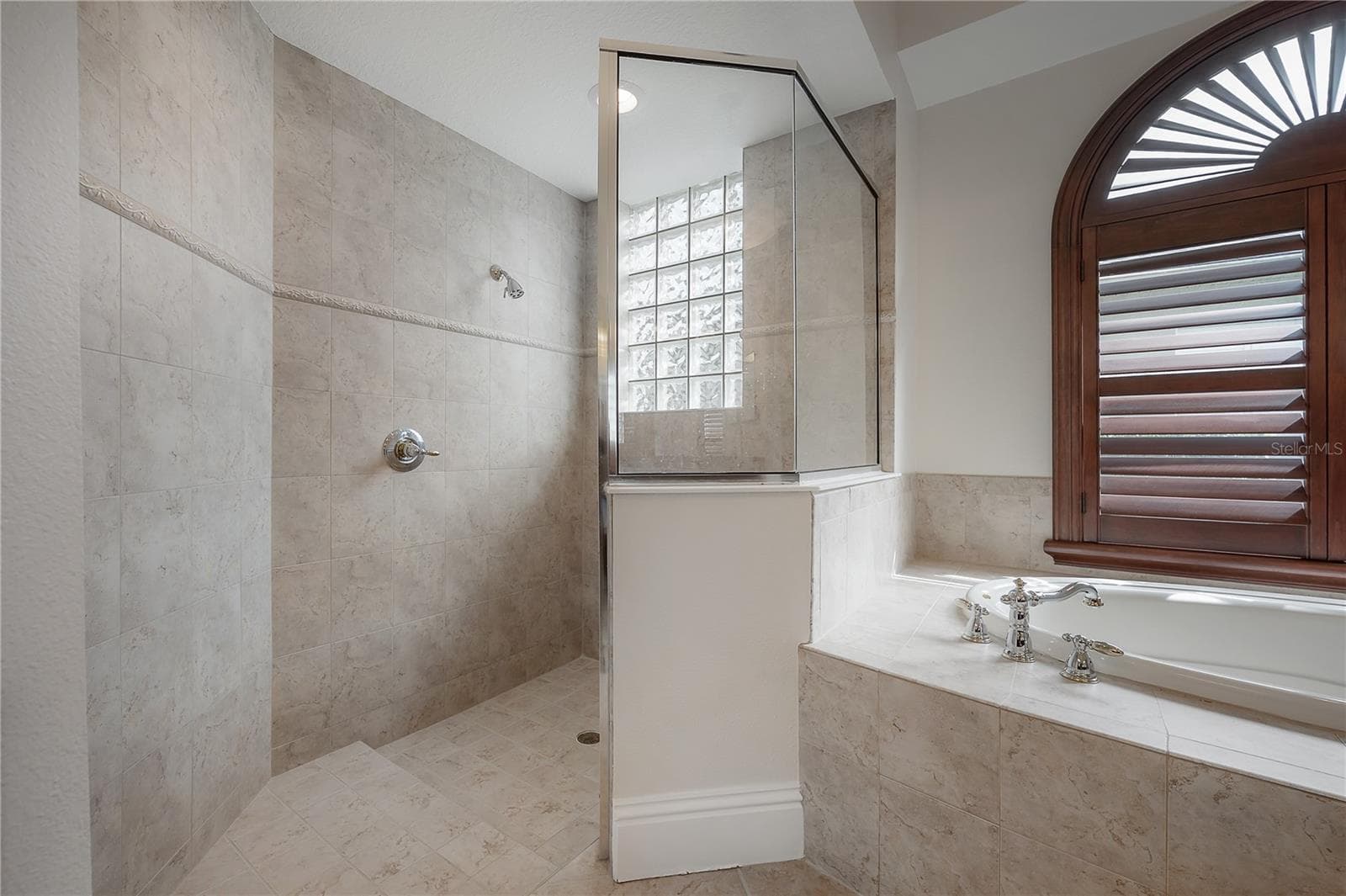 Single Family Residence at 21228 QUIET HAVEN CT, LAND O LAKES, photo 23 of 64