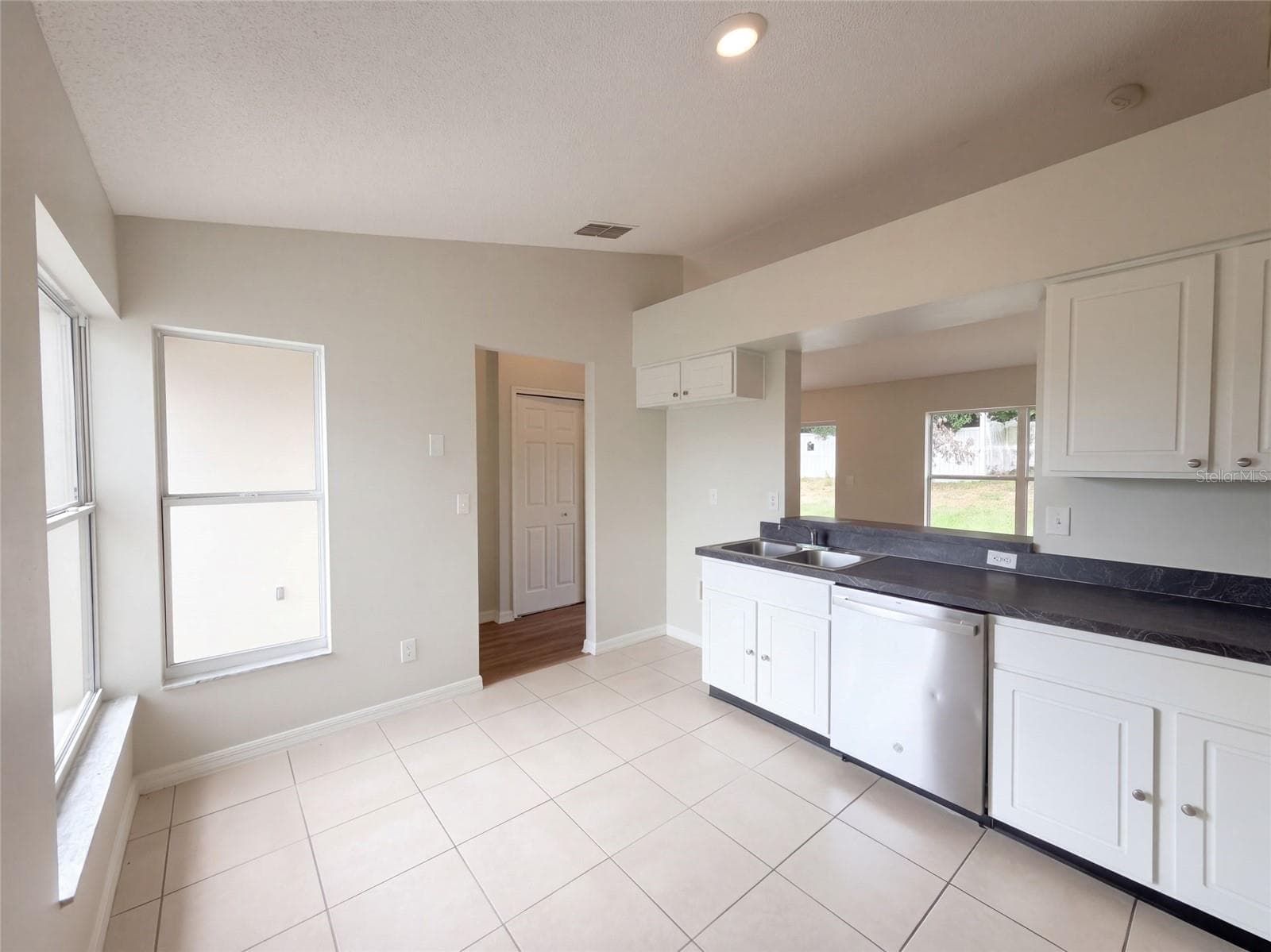 Single Family Residence at 13319 CASPIAN LN, CLERMONT, photo 7 of 19