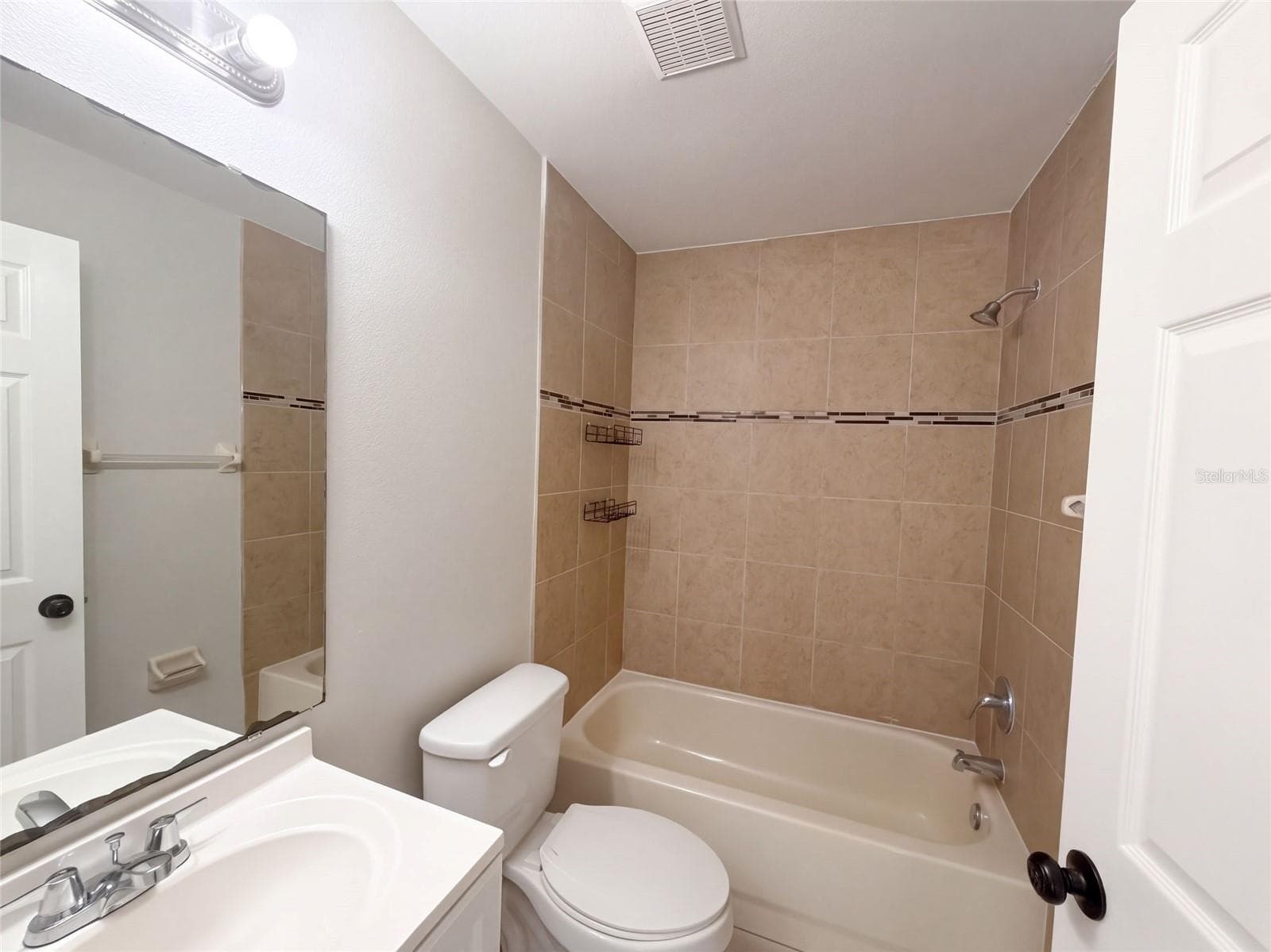 Single Family Residence at 13319 CASPIAN LN, CLERMONT, photo 18 of 19