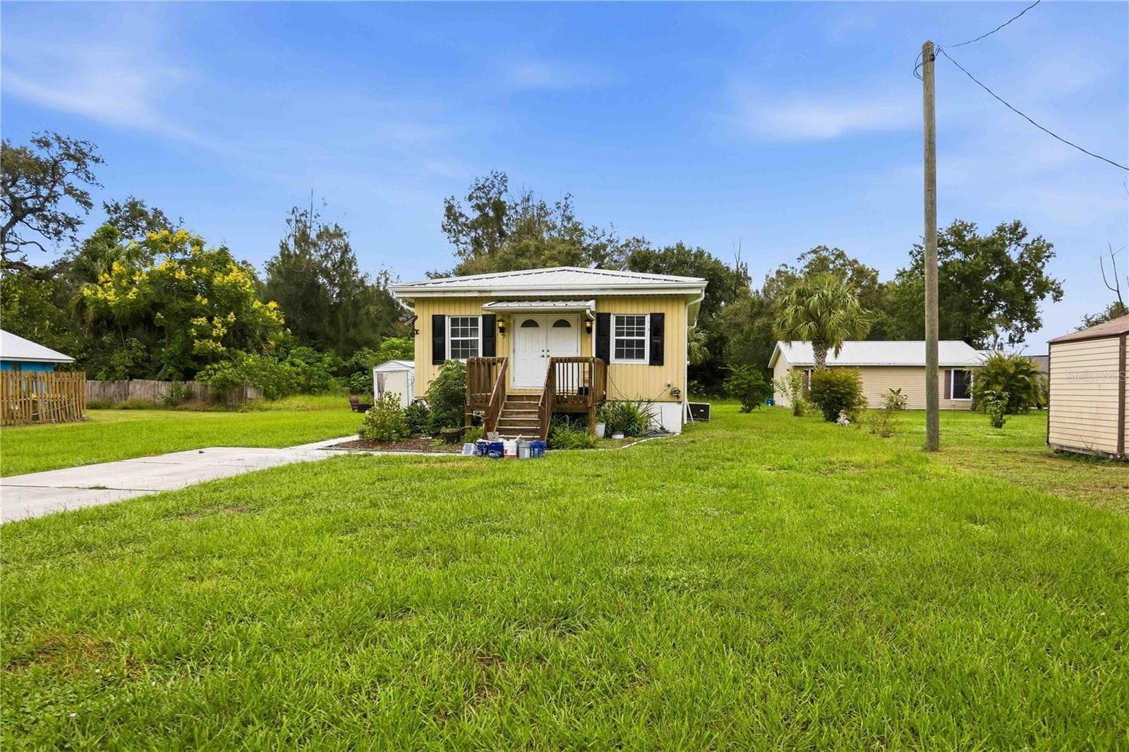 Single Family Residence at 408 W PALMETTO ST, ARCADIA, photo 5 of 39