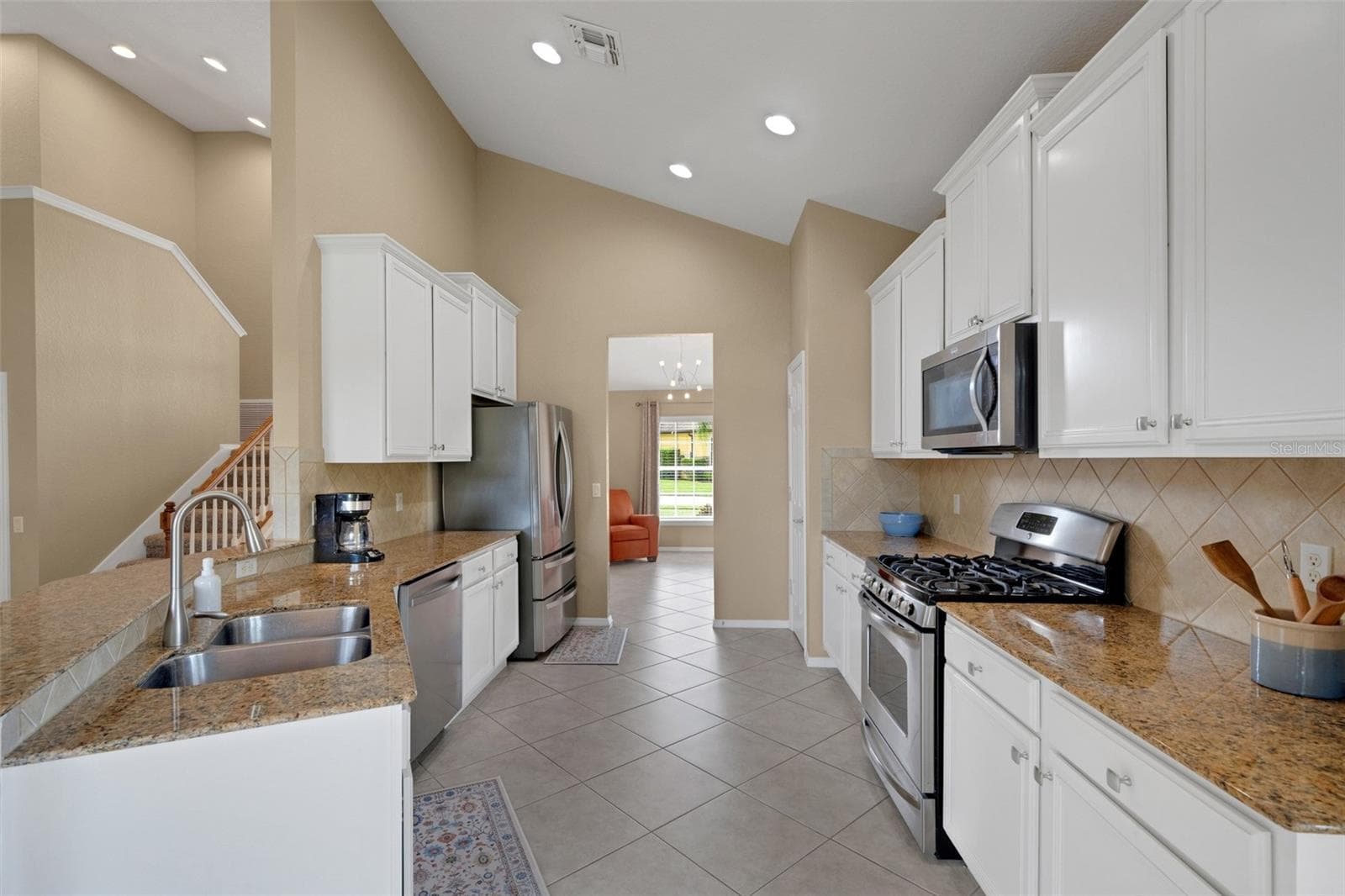 Single Family Residence at 336 DEL SOL AVE, DAVENPORT, photo 20 of 81