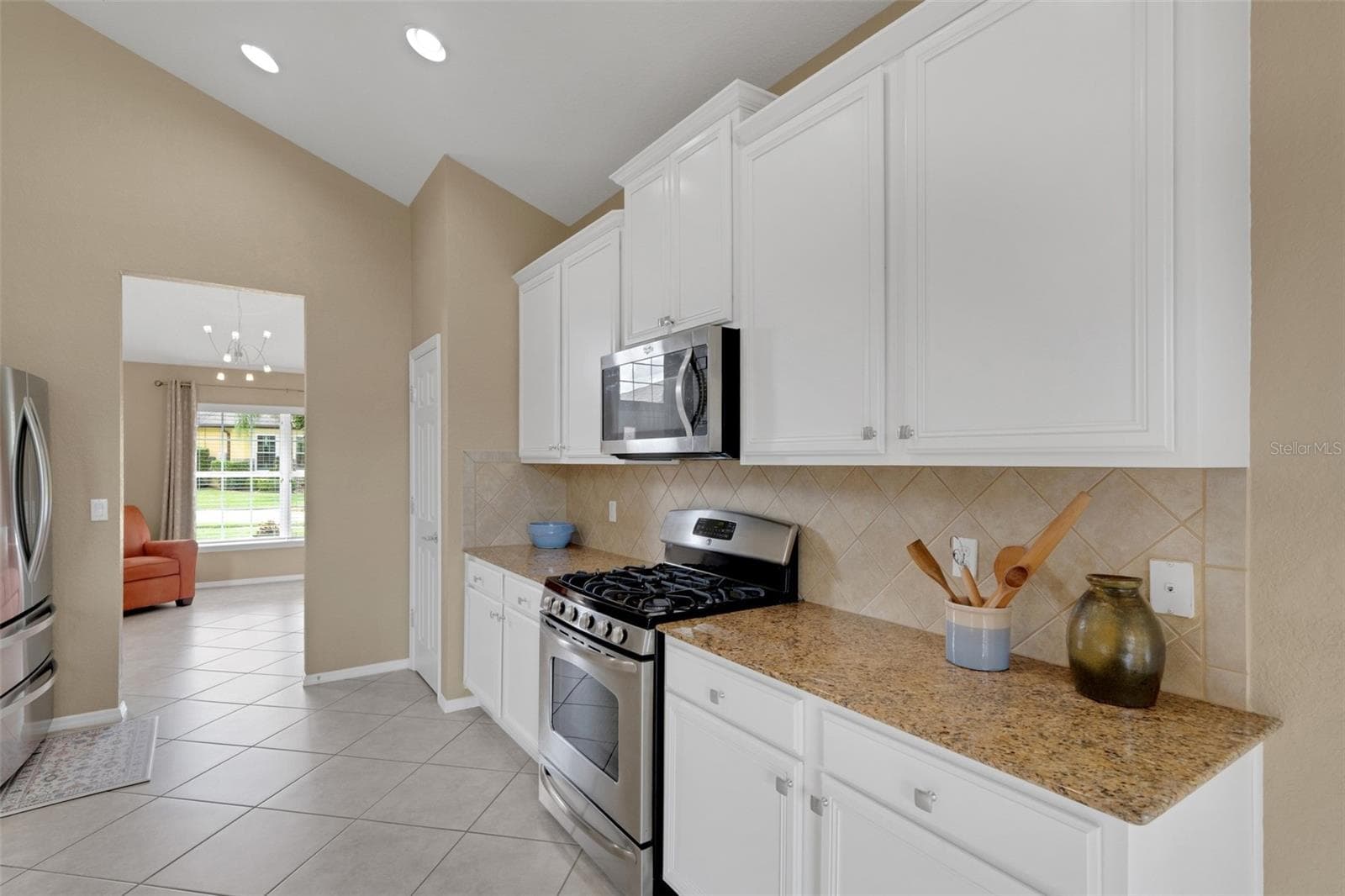 Single Family Residence at 336 DEL SOL AVE, DAVENPORT, photo 25 of 81