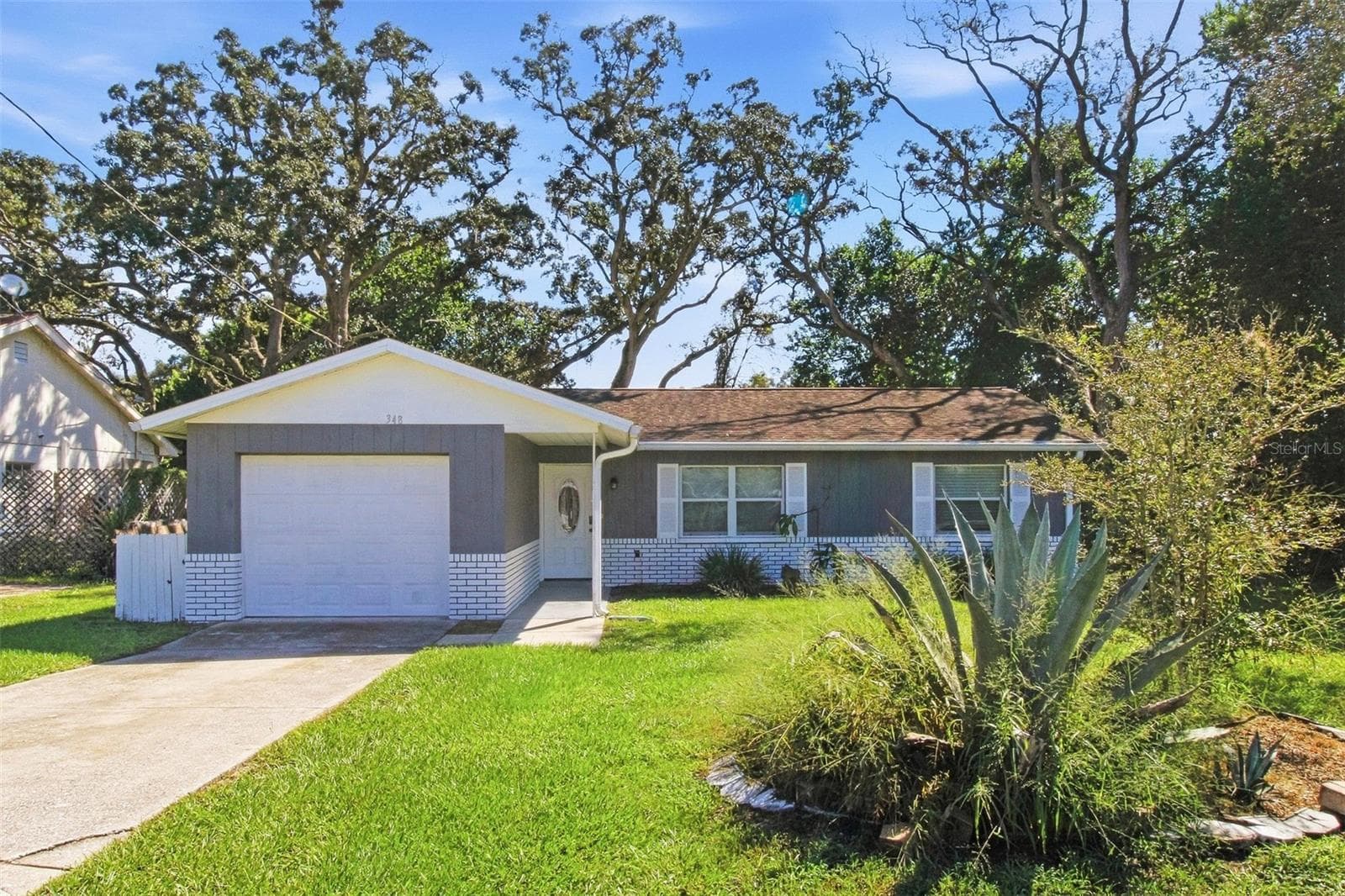 348 HARTWOOD AVE