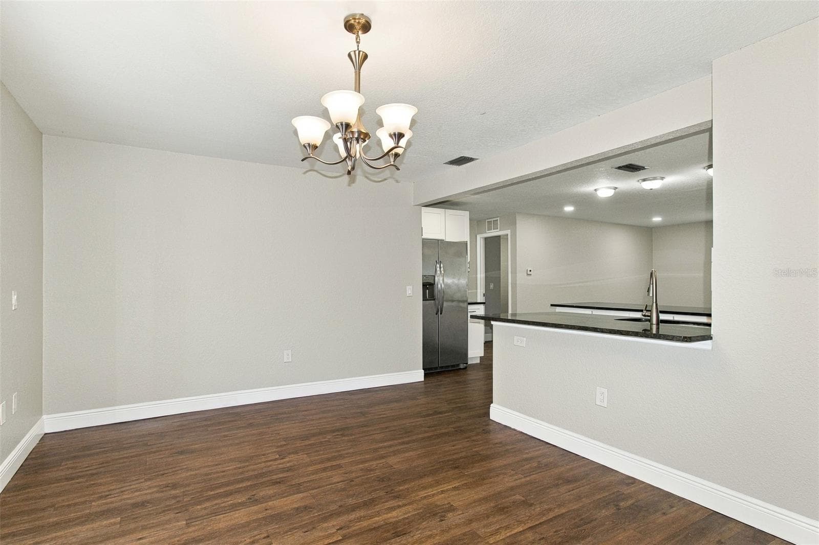 Single Family Residence at 348 HARTWOOD AVE, SPRING HILL, photo 6 of 21