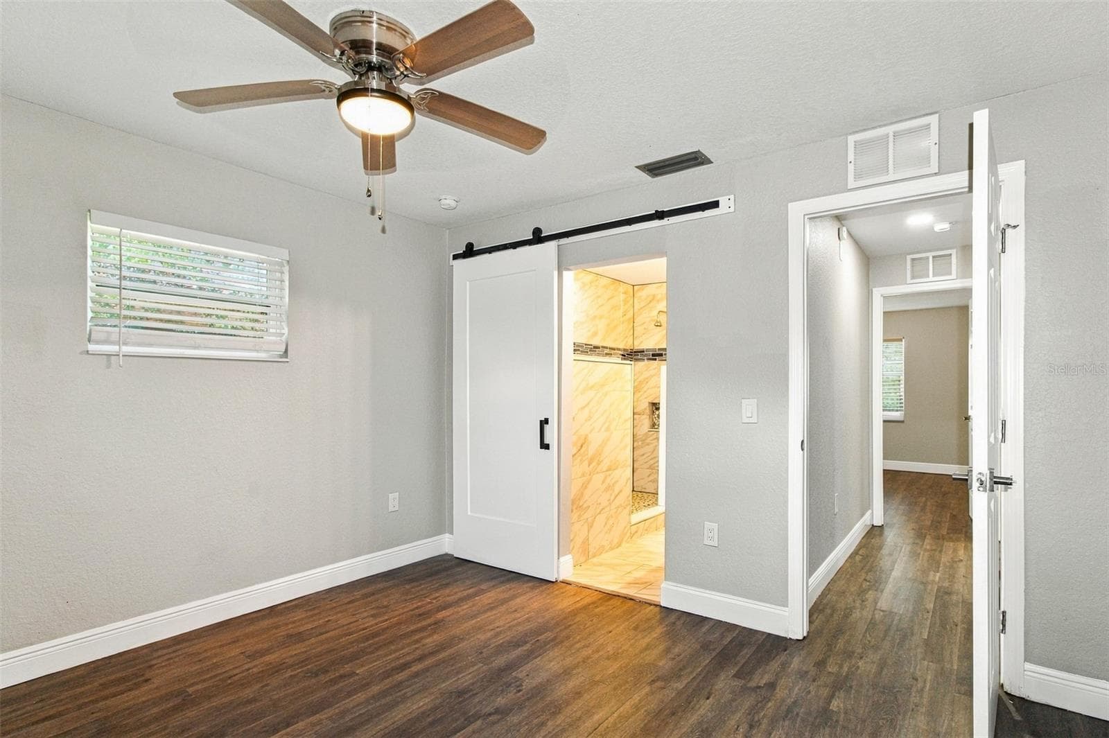 Single Family Residence at 348 HARTWOOD AVE, SPRING HILL, photo 12 of 21