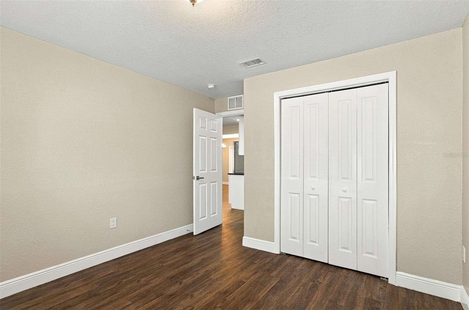Single Family Residence at 348 HARTWOOD AVE, SPRING HILL, photo 17 of 21