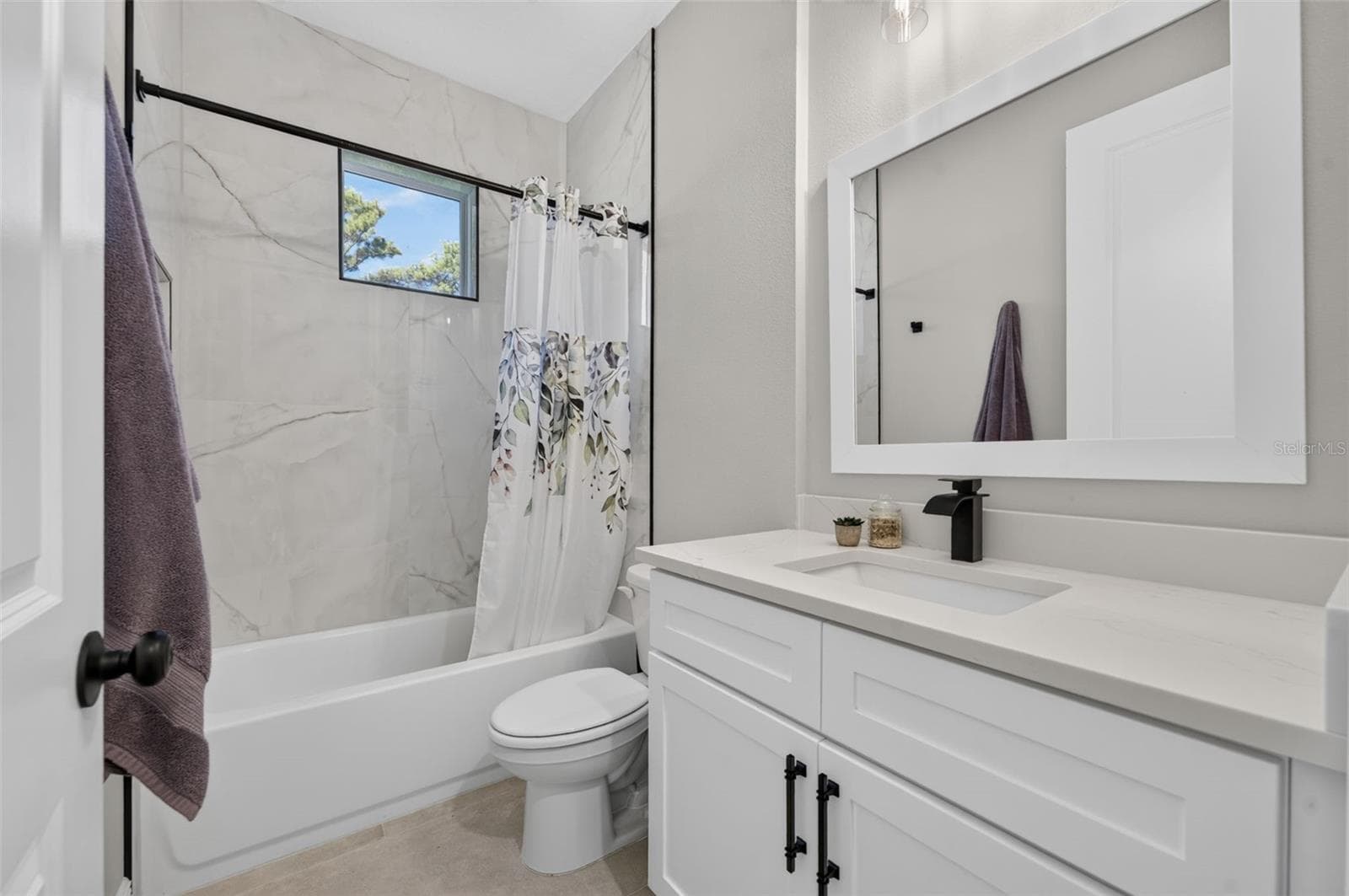 Single Family Residence at 1360 JAYCE CT, GENEVA, photo 14 of 19