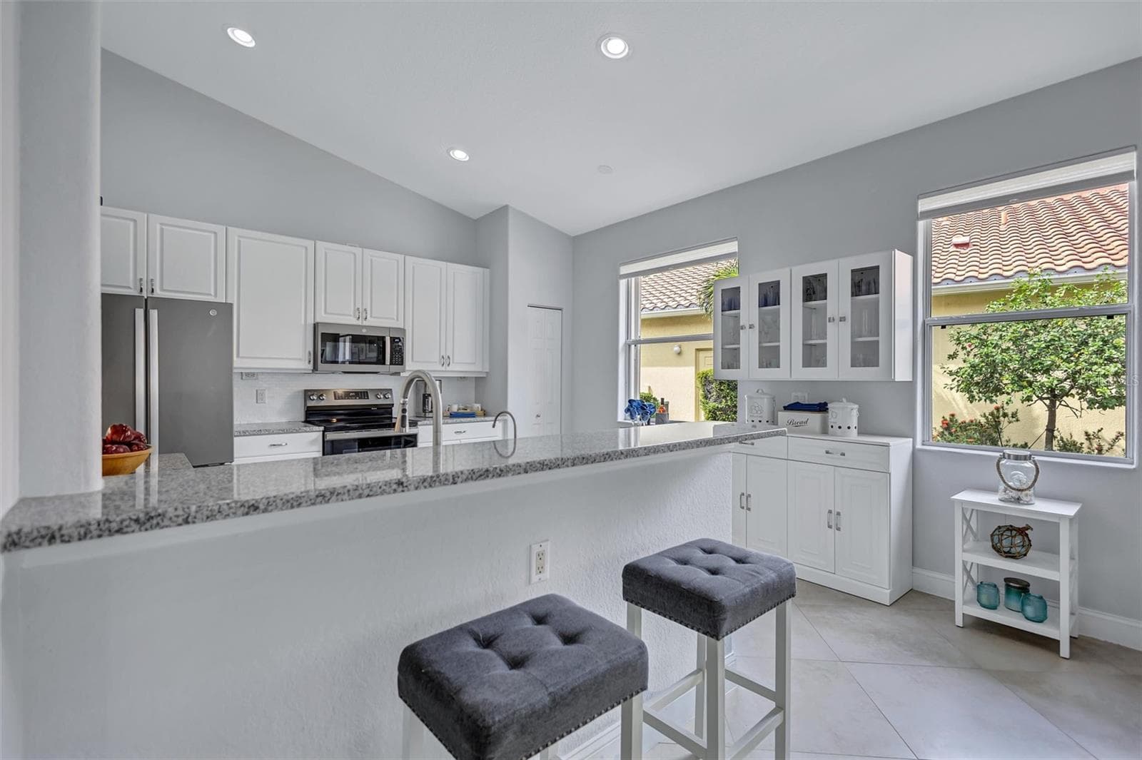 Single Family Residence at 6311 43RD CT E, SARASOTA, photo 18 of 74