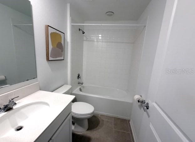 2nd full bathroom - 656 TANARO LN, HAINES CITY