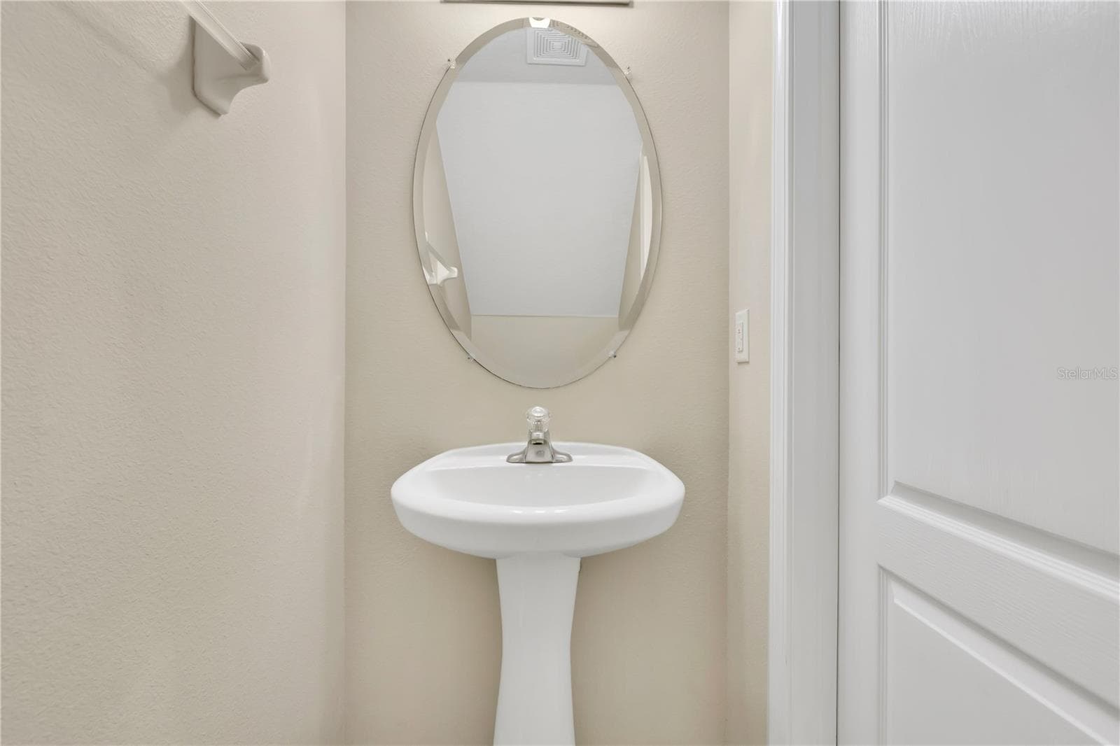 Townhouse at 10173 BESSEMER POND CT, RIVERVIEW, photo 7 of 27