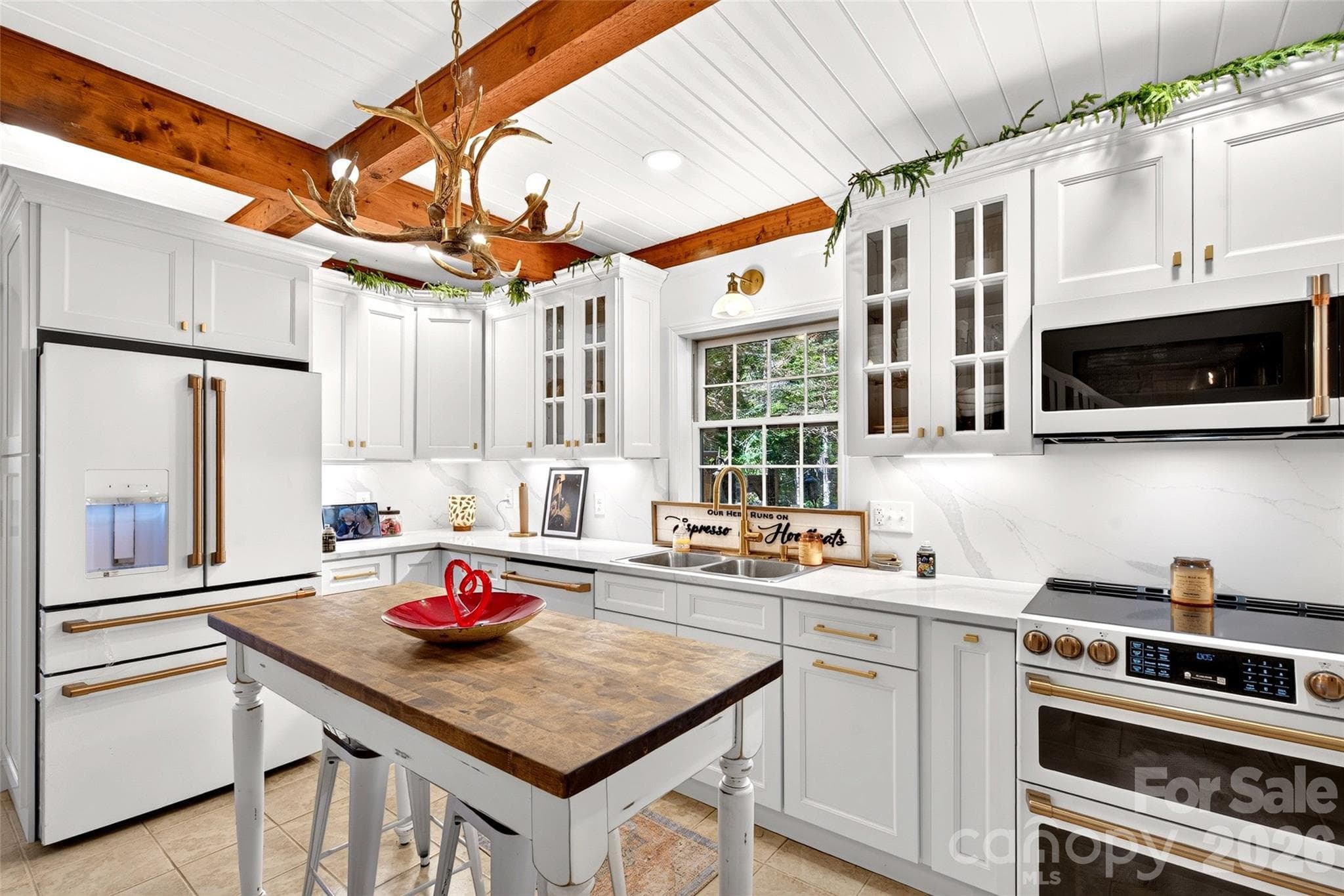 Single Family Residence at 602 Quail Cove Road, Clyde, photo 24 of 48