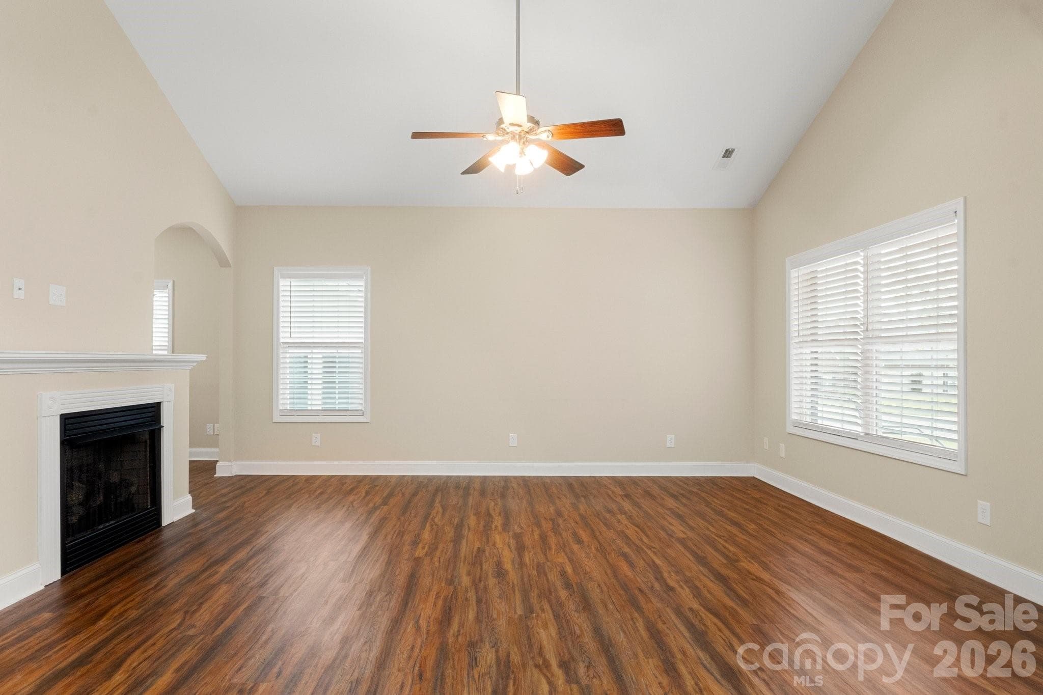 Living Room - 207 Crystal Springs Lane, Shelby