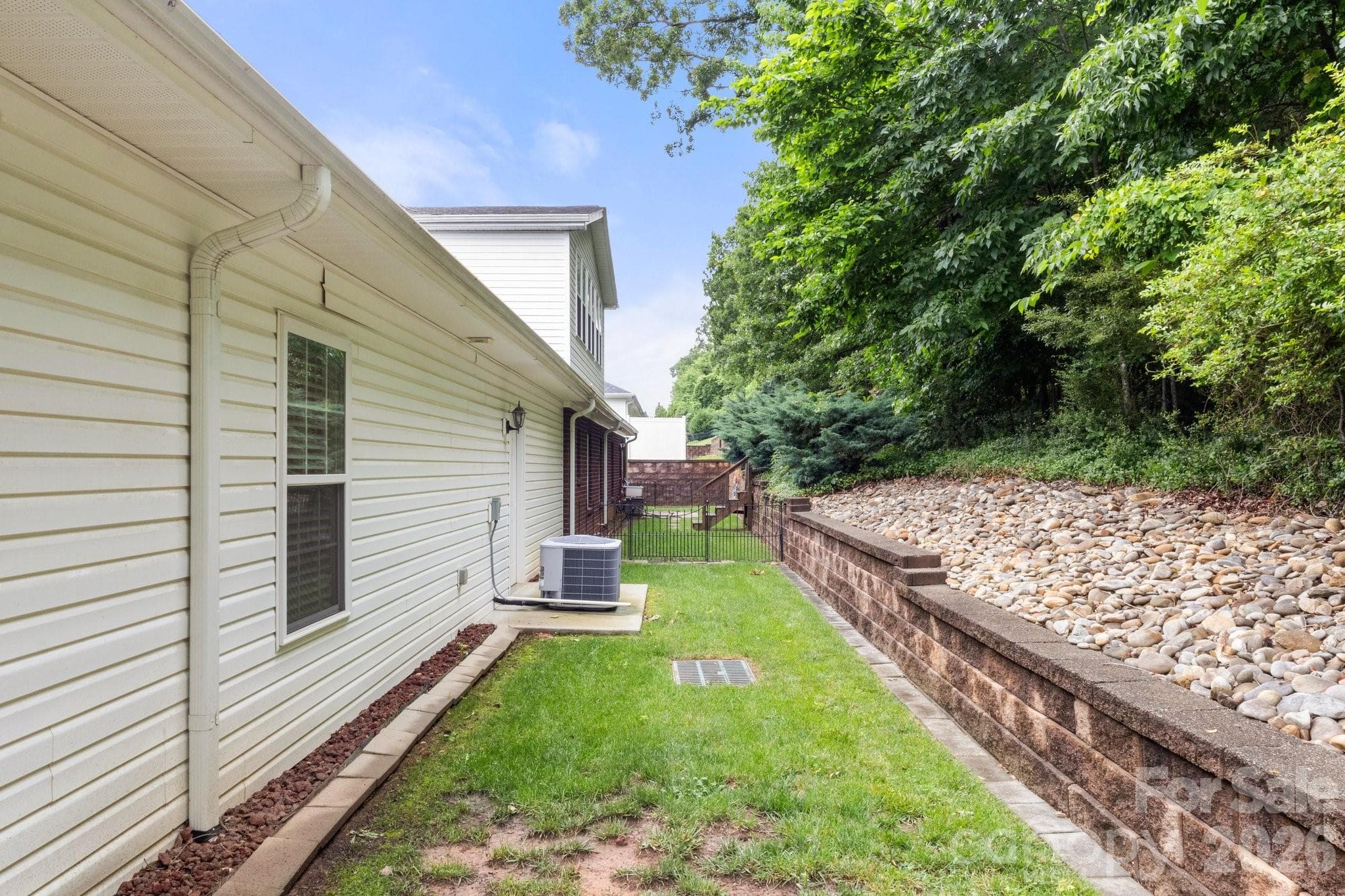 Back - 207 Crystal Springs Lane, Shelby