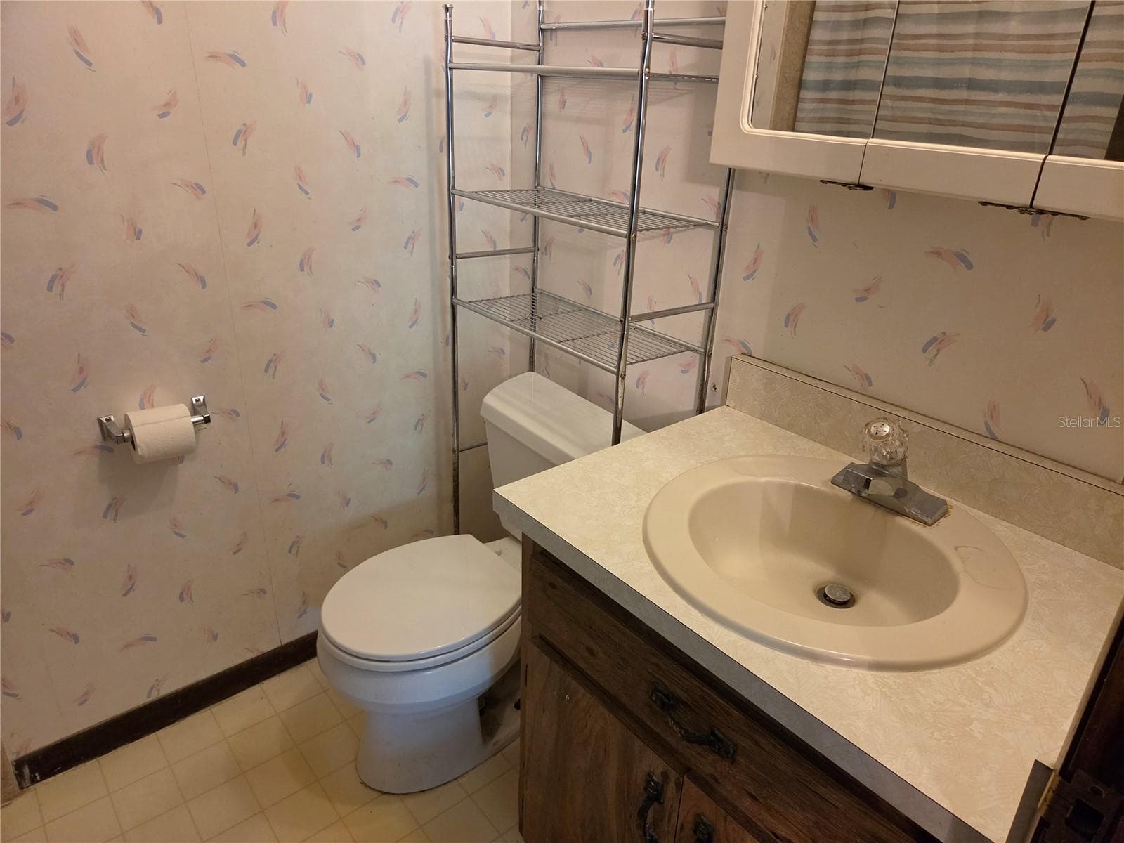 primary bathroom - 2831 NE 35TH ST, OCALA