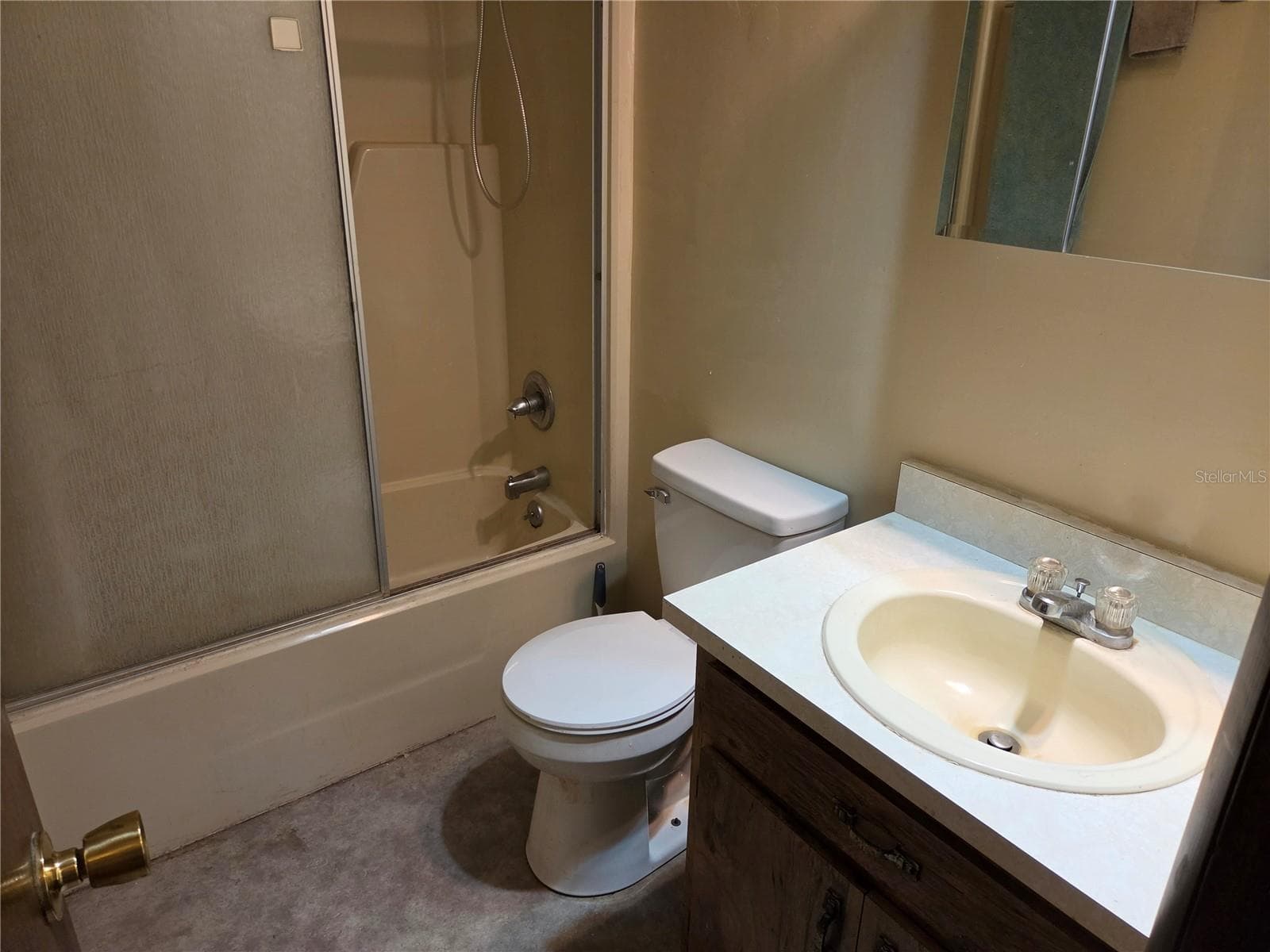 guest bathroom - 2831 NE 35TH ST, OCALA