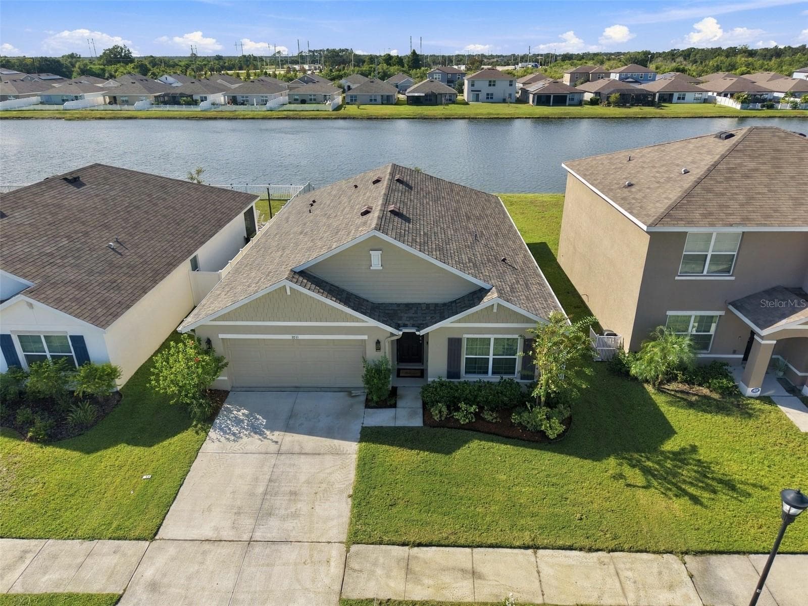 1011 TIDAL ROCK AVE