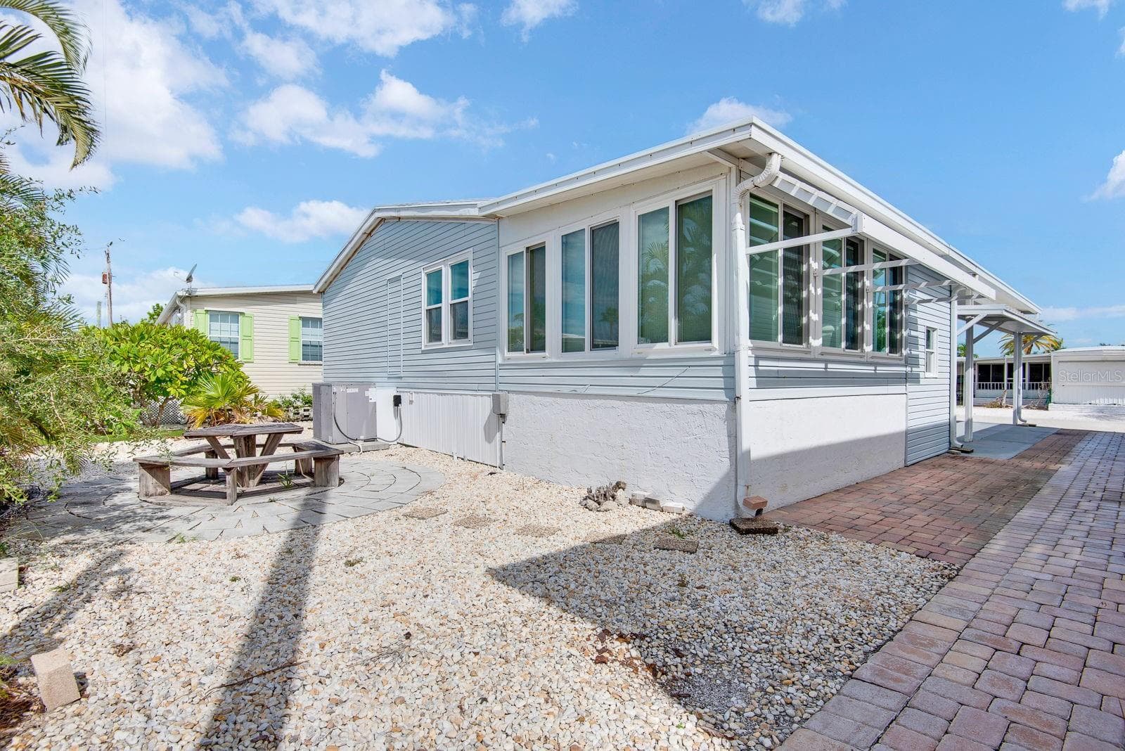 Picnic Area to the side - 10315 CORTEZ RD W #7F, BRADENTON