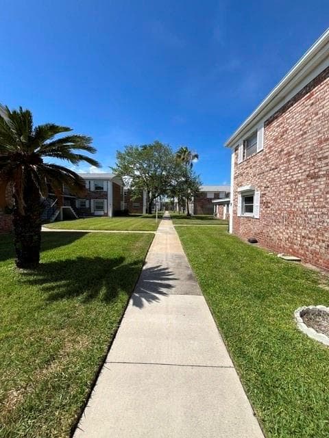 Community - 190 E OLMSTEAD DR #F32, TITUSVILLE