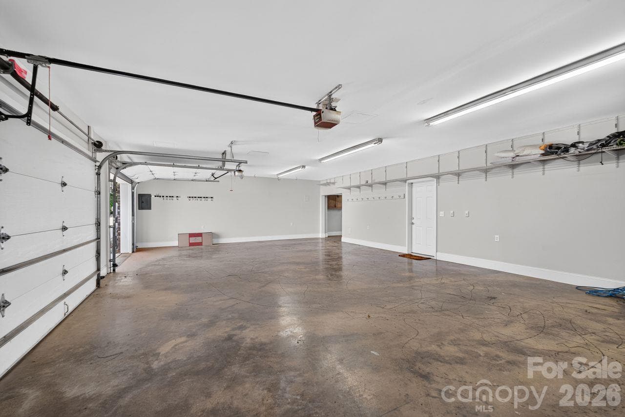 3 car garage - 148 Forest Lake Court, Mount Gilead