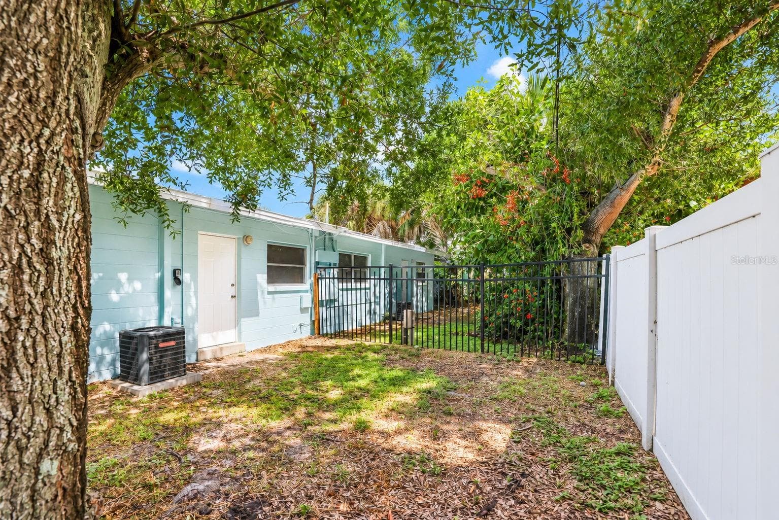 Unit 2 - Fenced Backyard - 173 38TH AVE SE, ST PETERSBURG