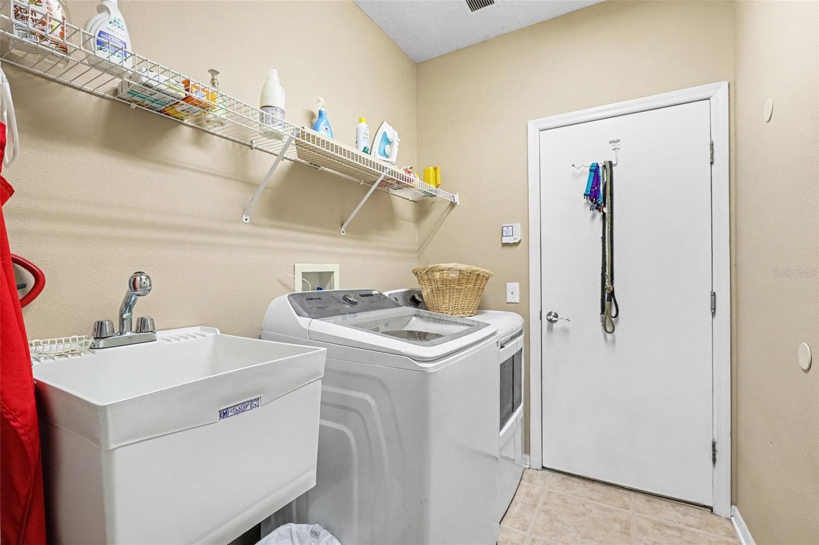 Single Family Residence at 8937 ABERDEEN CREEK CIR, RIVERVIEW, photo 26 of 33