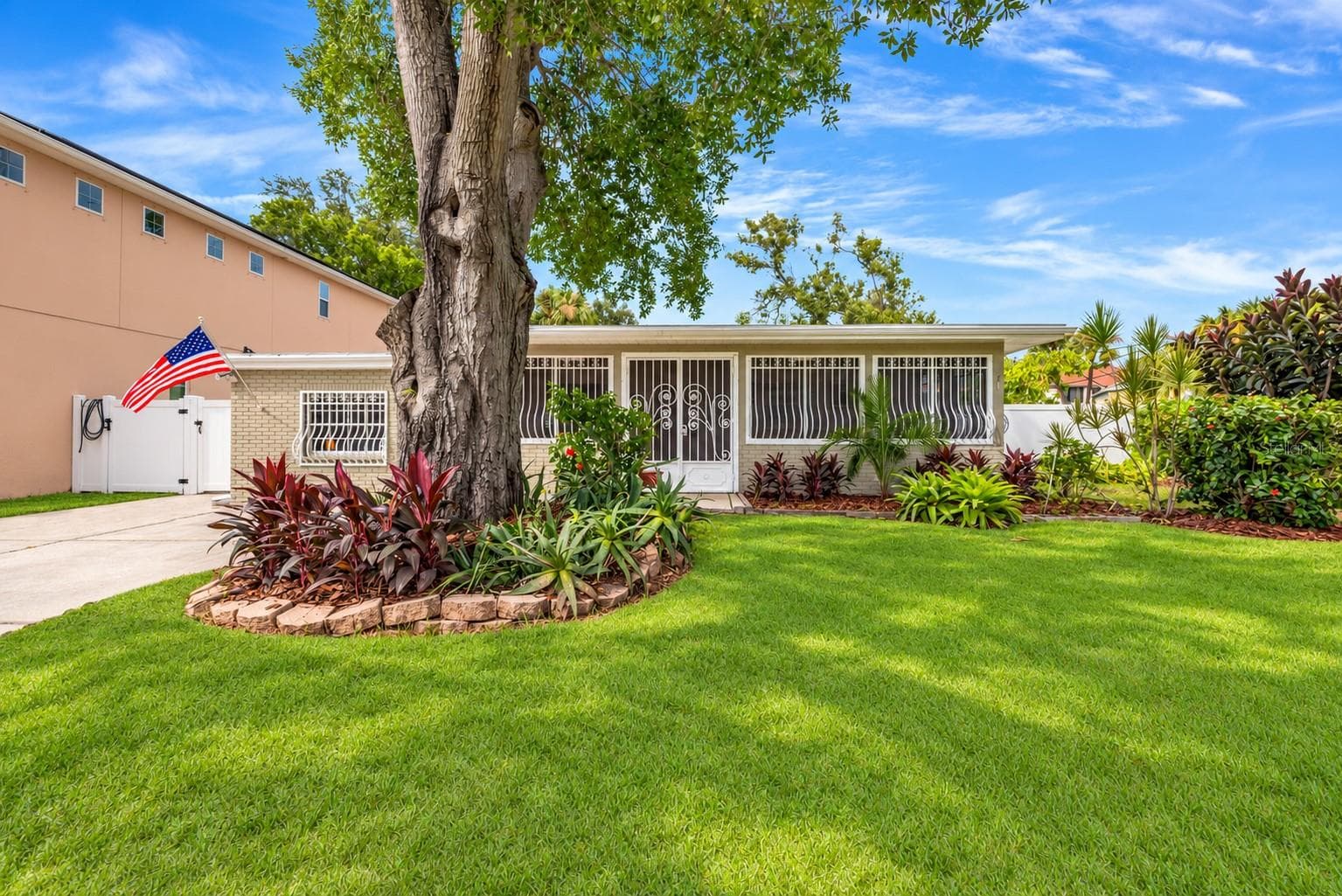 Single Family Residence at 3501 W PRICE AVE, TAMPA, photo 13 of 33