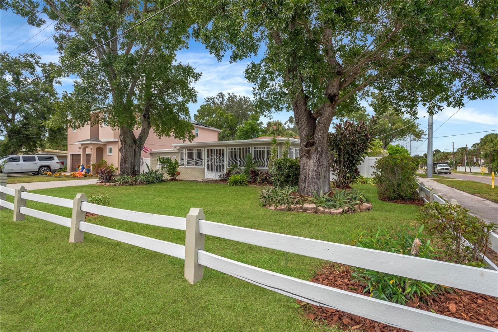 Single Family Residence at 3501 W PRICE AVE, TAMPA, photo 28 of 33